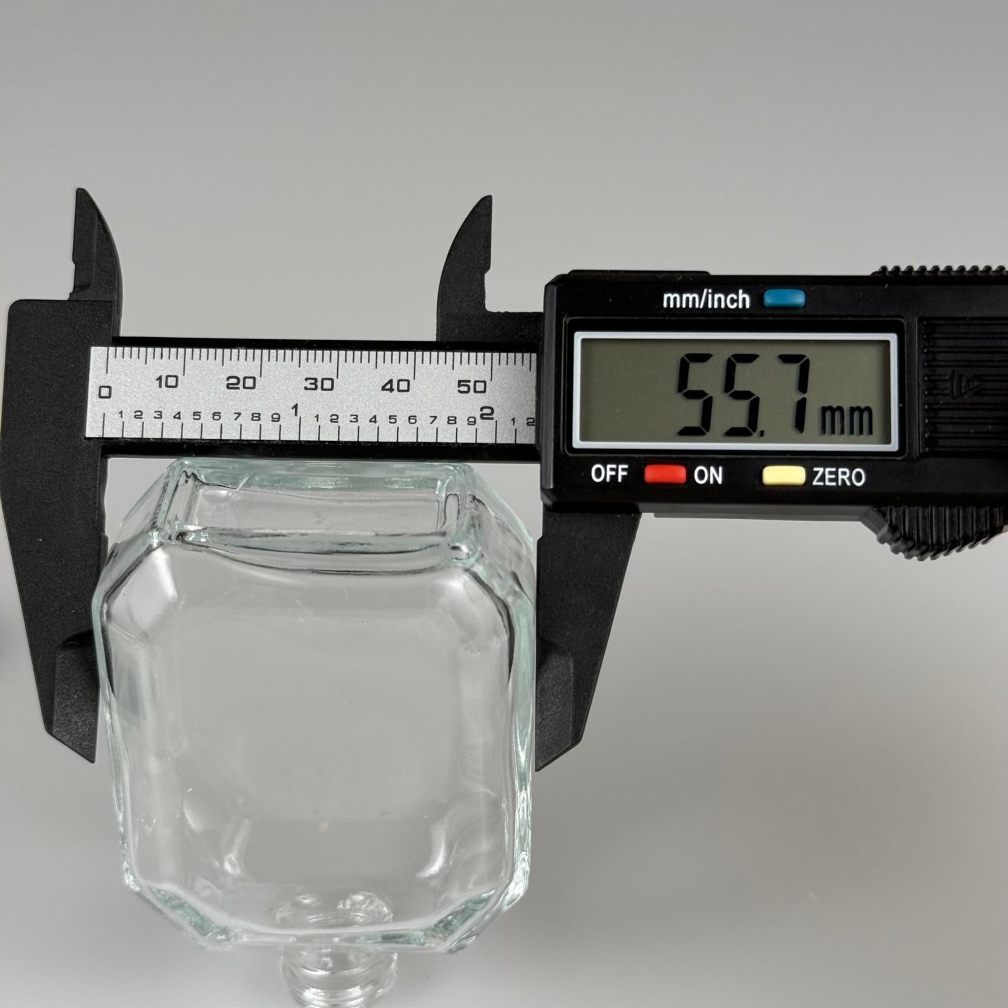 50 CC KAZABLANKA MODEL CAM ŞİŞE + GÜMÜŞ ALÜMİNYUM METAL KAPAKLI TAKIM - 50 ML ŞEFFAF CAM ŞİŞE