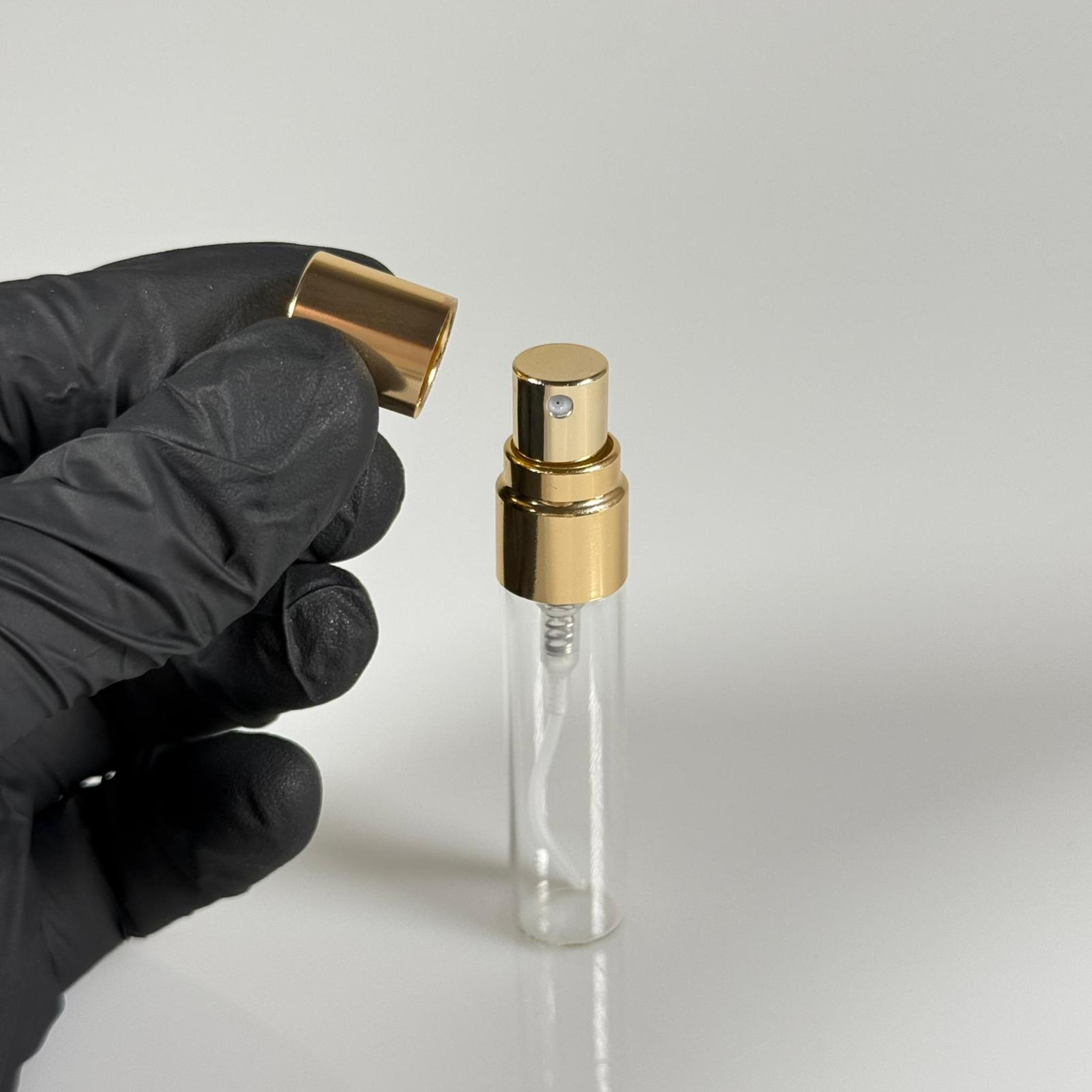 5 CC TESTER PARFÜM ŞİŞESİ - CAM KALEM PARFÜM ŞİŞESİ GOLD METAL SPREYLİ KAPAKLI TAKIM - 5 ML CAM TÜP PARFÜM ŞİŞESİ - VİDALI SPREY VALF TEKRAR DOLDURULABİLİR - HEDİYELİK CAM KOLONYA ŞİŞESİ - DÜĞÜN, NİŞAN, SÖZ, KINA, CENAZE, PROMOSYON İÇİN HEDİYELİK KOLONYA ŞİŞELERİ