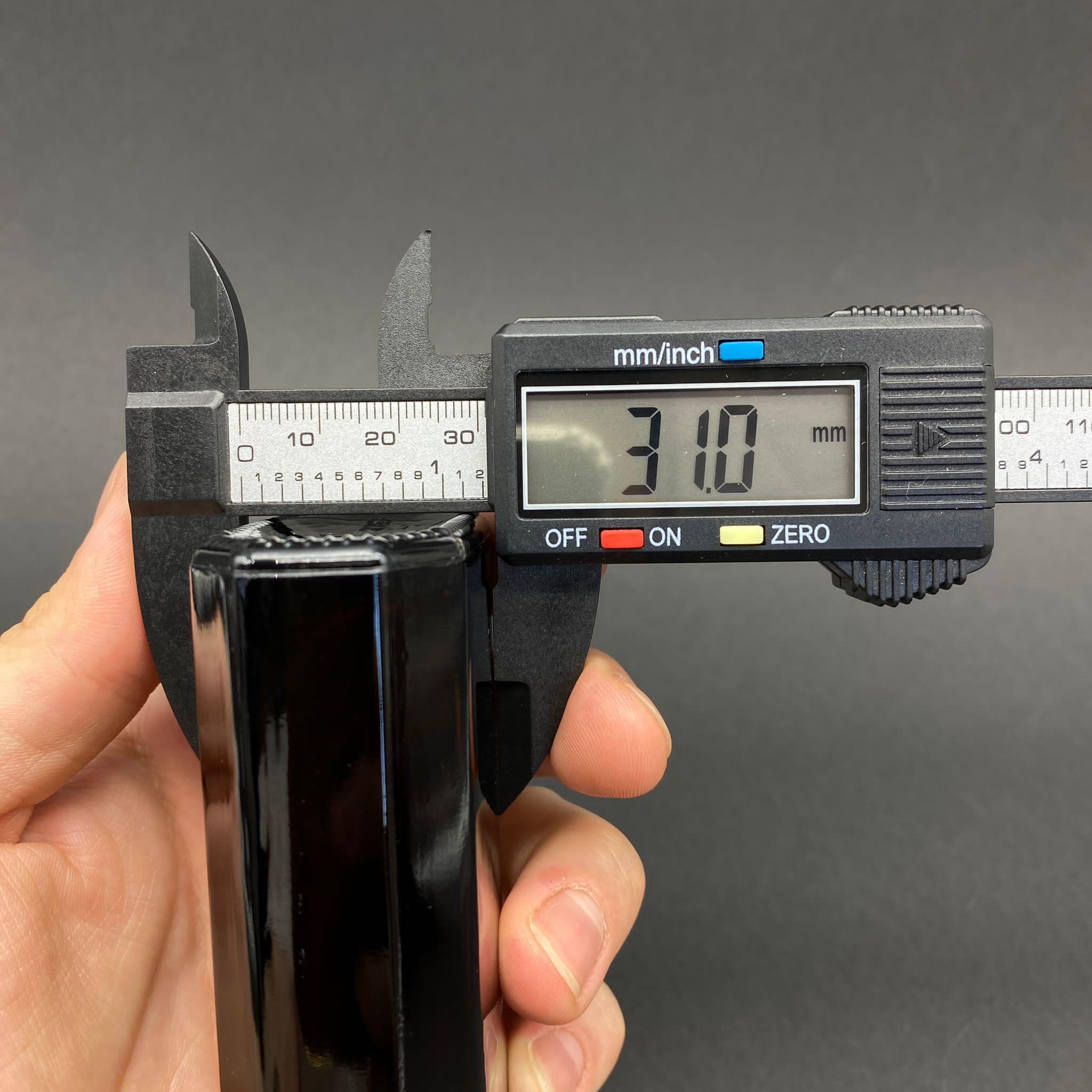100 CC AMBER YASSI CAM ŞİŞE - SİYAH PLASTİK KAPAKLI - KOLONYA TIPALI - 100 ML KAHVERENGİ YASSI MODEL CAM ŞİŞE