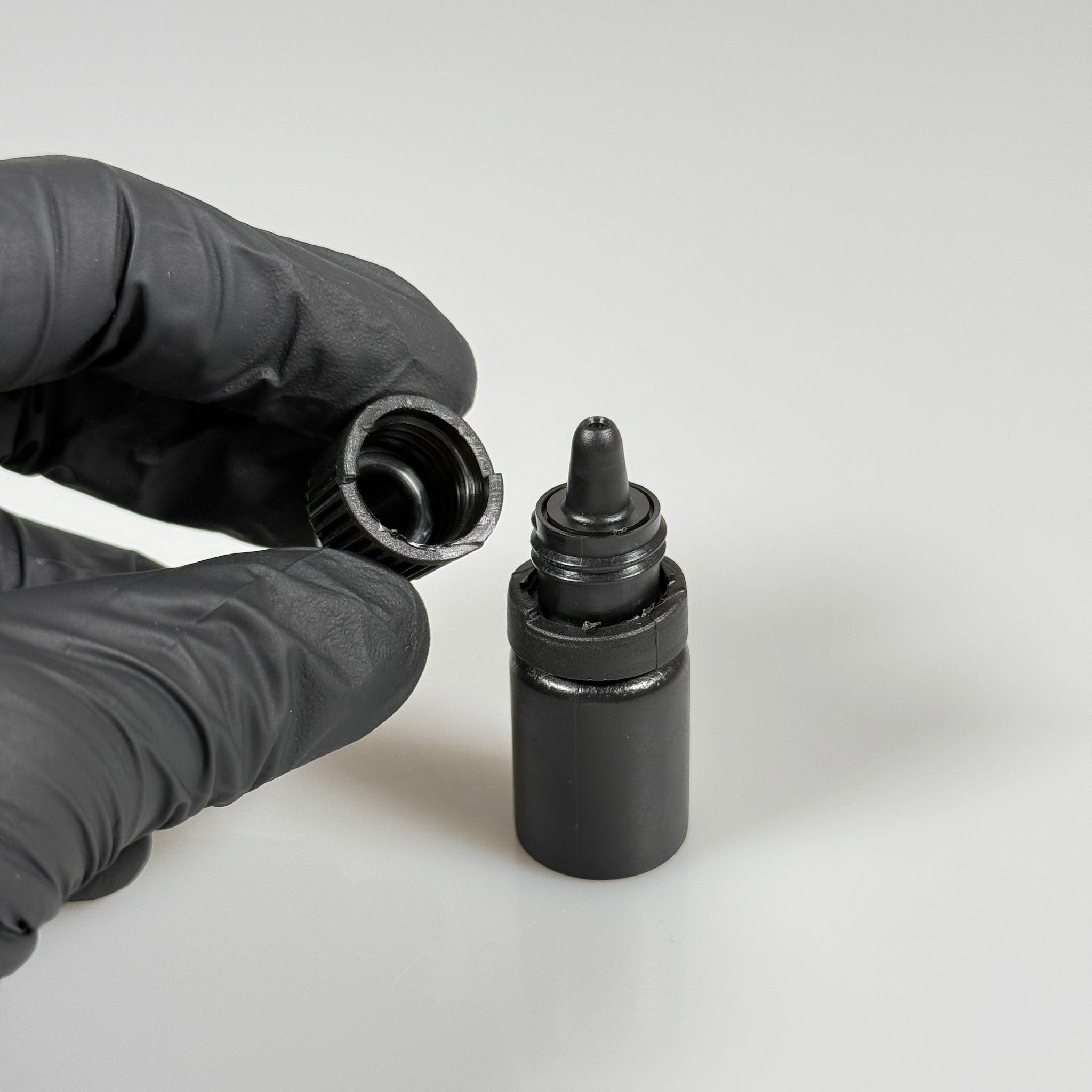 5 CC GÖZ DAMLASI ŞİŞESİ MAT SİYAH- AKITICILI - KİLİTLİ SİYAH KAPAKLI - 5 ML DAMLALIKLI PLASTİK ŞİŞE - KOZMETİK AMBALAJ - DAMLALIKLI BOŞ ŞİŞE