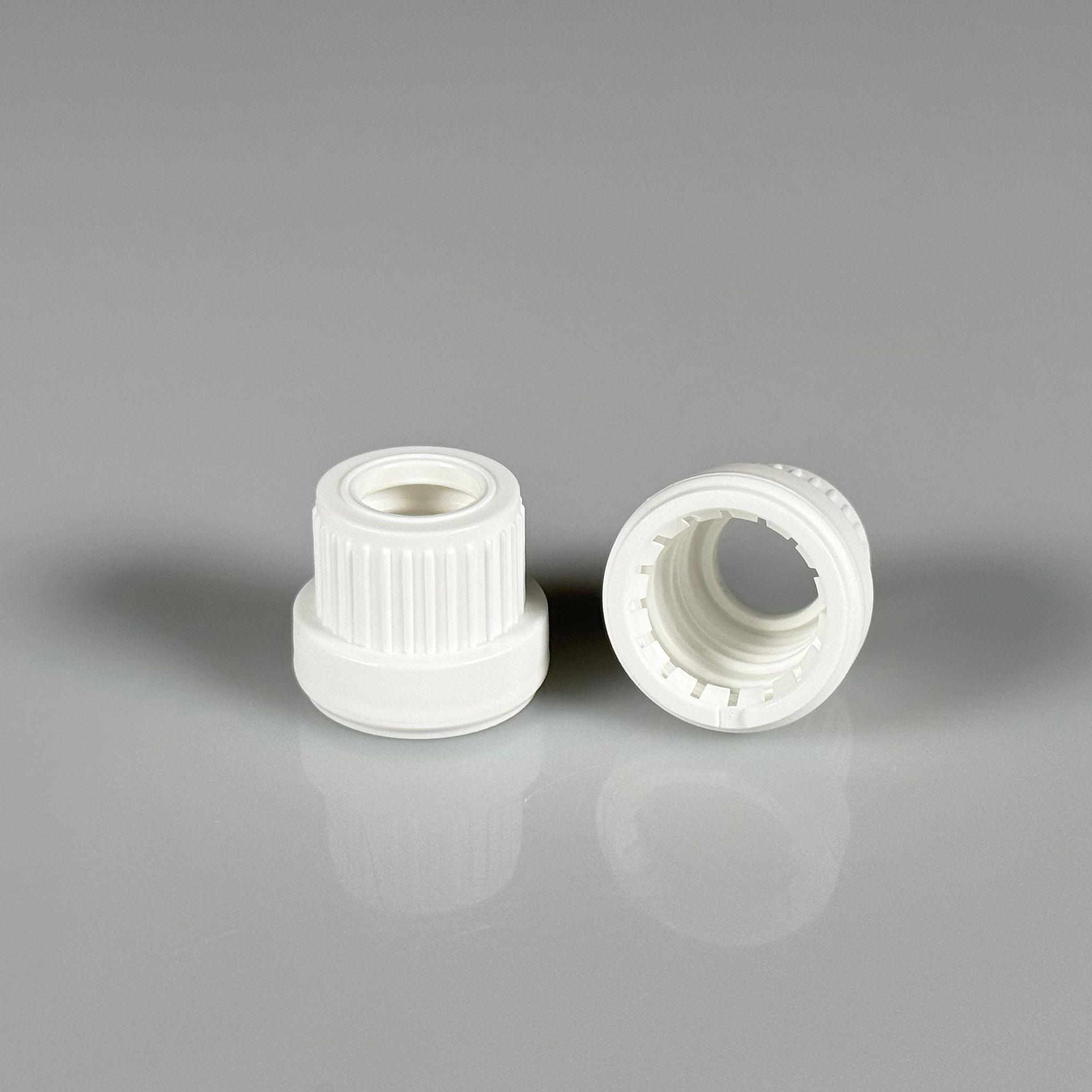 18 MM DELİKLİ PLASTİK KAPAK BEYAZ KİLİTLİ (DAMLALIK İÇİN)