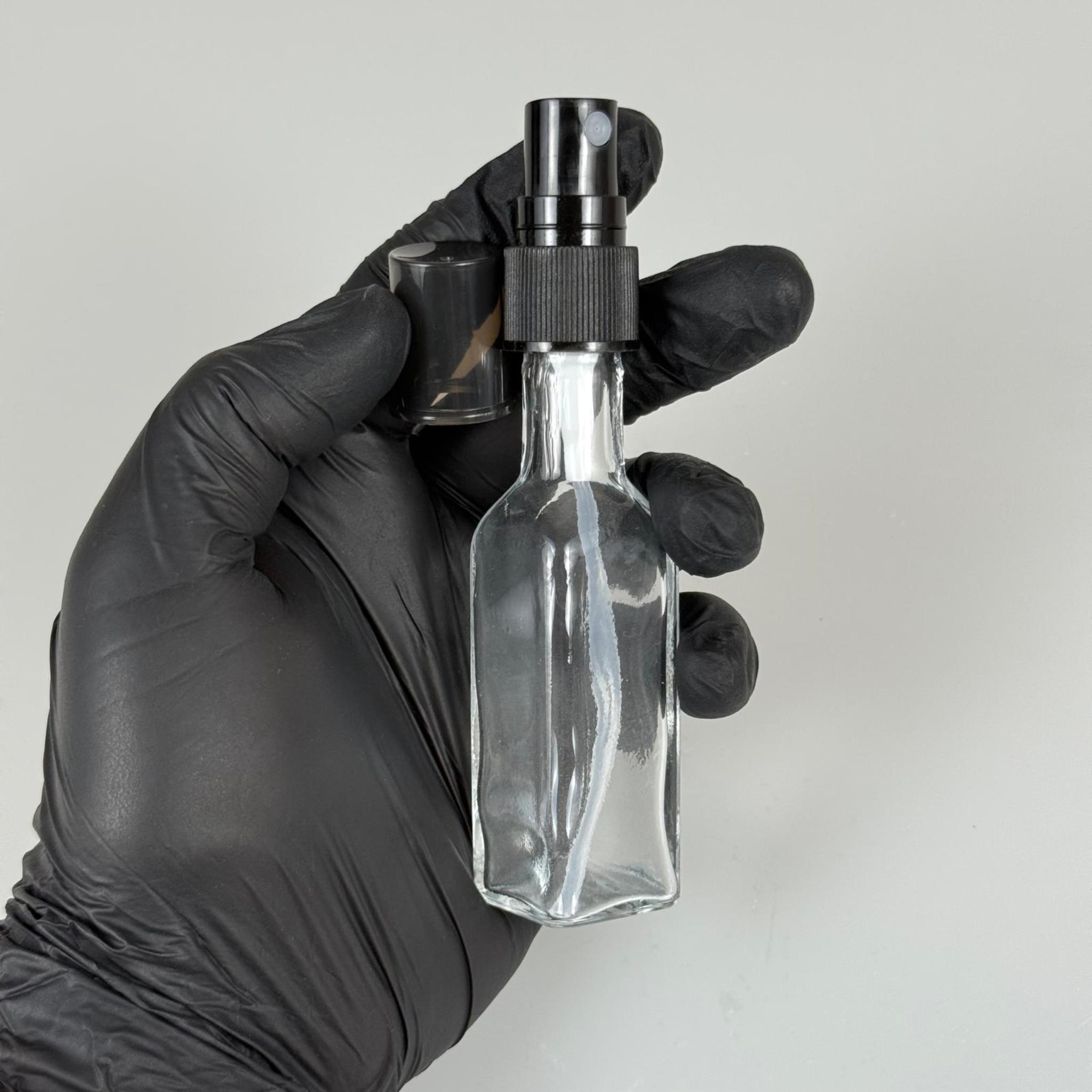 23 CC MARASKA KÖŞELİ CAM ŞİŞE - SİYAH SPREYLİ - 23 ML KARE HEDİYELİK CAM KOLONYA ŞİŞESİ - DÜĞÜN, NİŞAN, SÖZ, KINA, CENAZE, PROMOSYON İÇİN HEDİYELİK KOLONYA ŞİŞELERİ