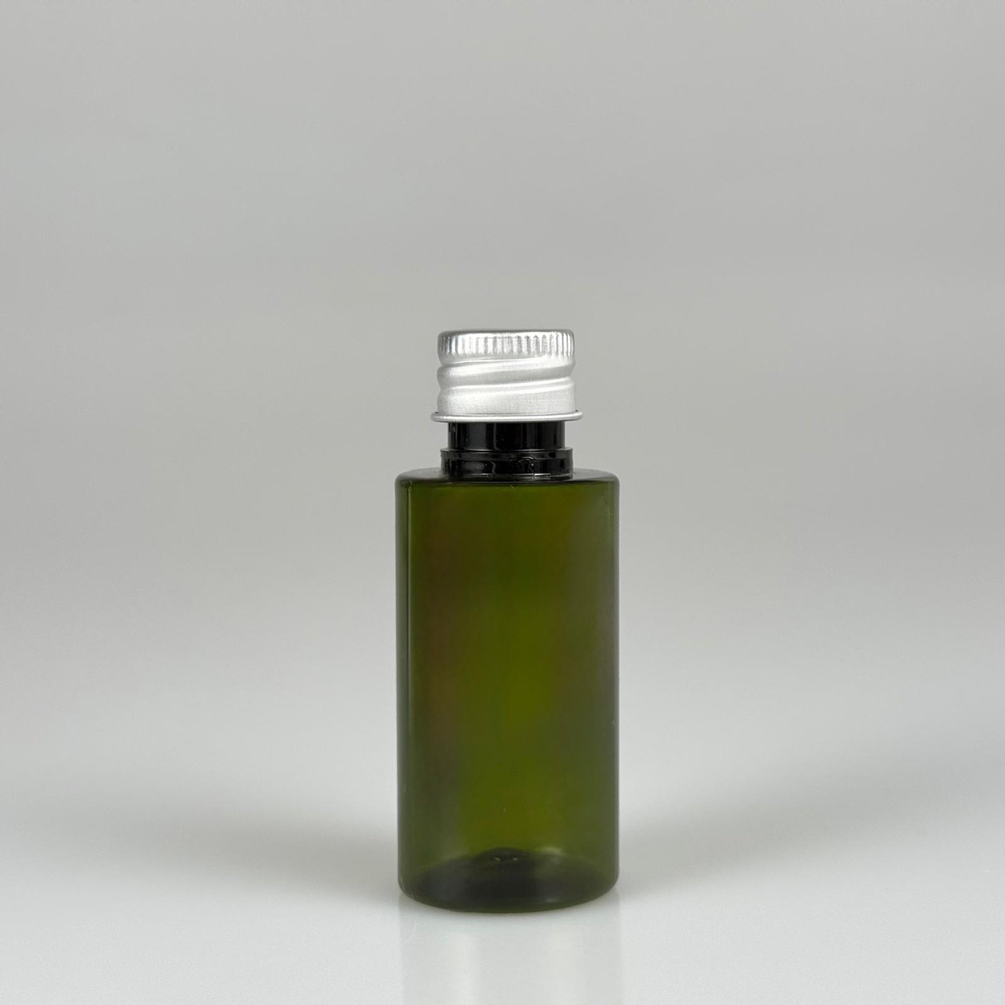 35 CC  SİLİNDİR YEŞİL PET ŞİŞE + KÖPÜK CONTALI GÜMÜŞ ALÜMİNYUM METAL KAPAKLI TAKIM - 35 ML PLASTİK ŞİŞE