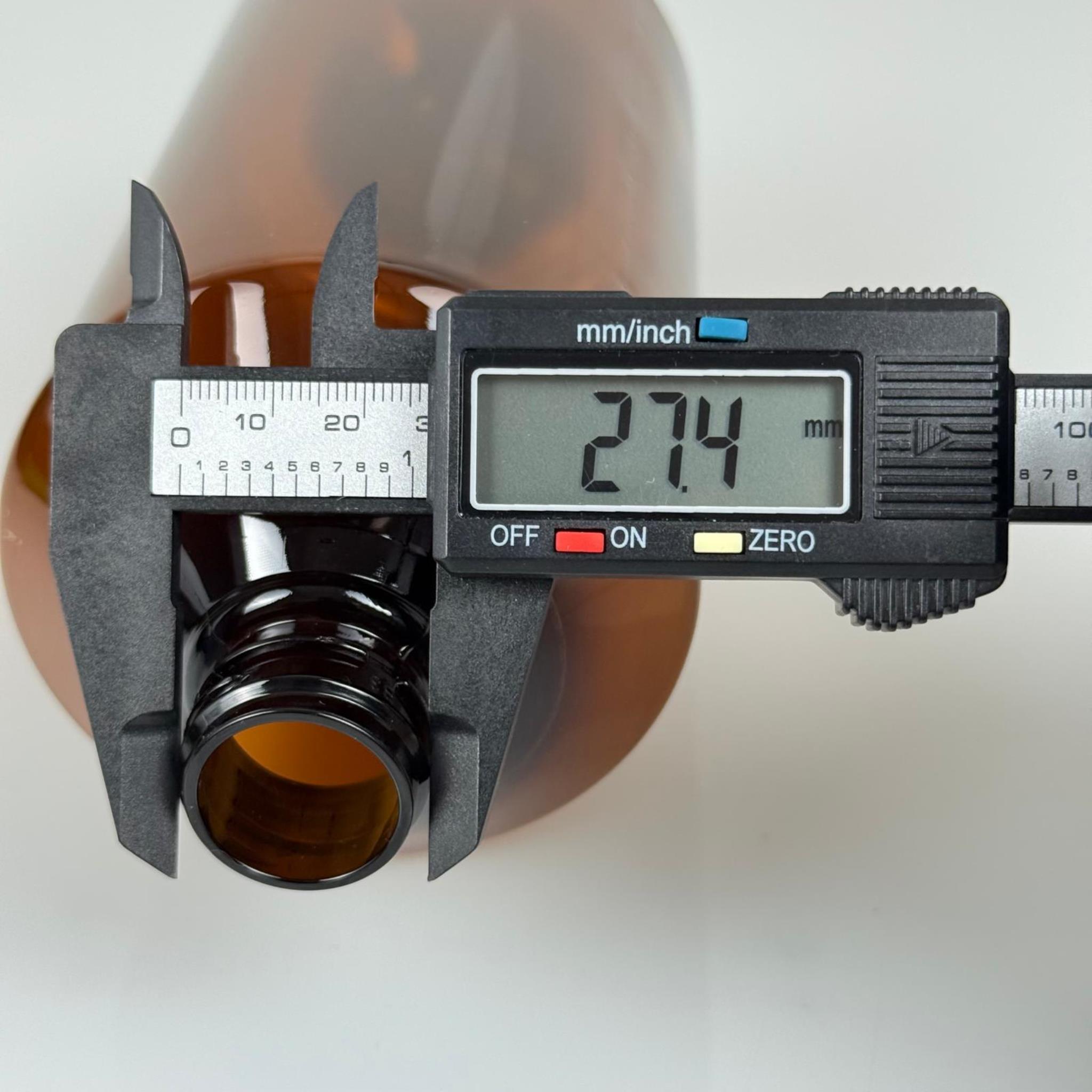 950 CC AMBER SERT PLASTİK ŞİŞE KAPAKSIZ (28 AĞIZ) - KALIN (45 GR)