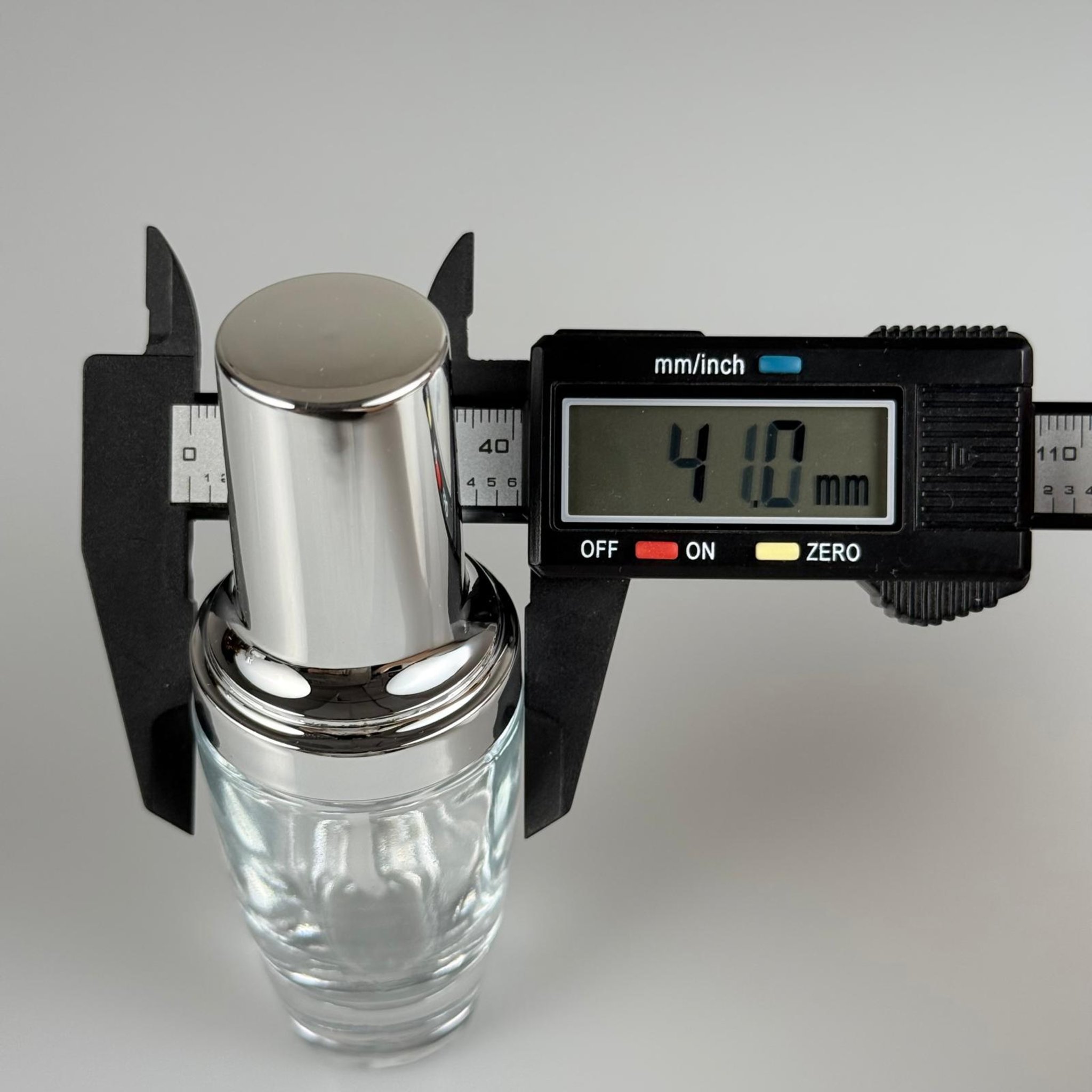 30 ML ROMA ŞİŞE - GÜMÜŞ METAL POMPALI BOŞ LÜX KREM VE LOSYON ŞİŞELERİ