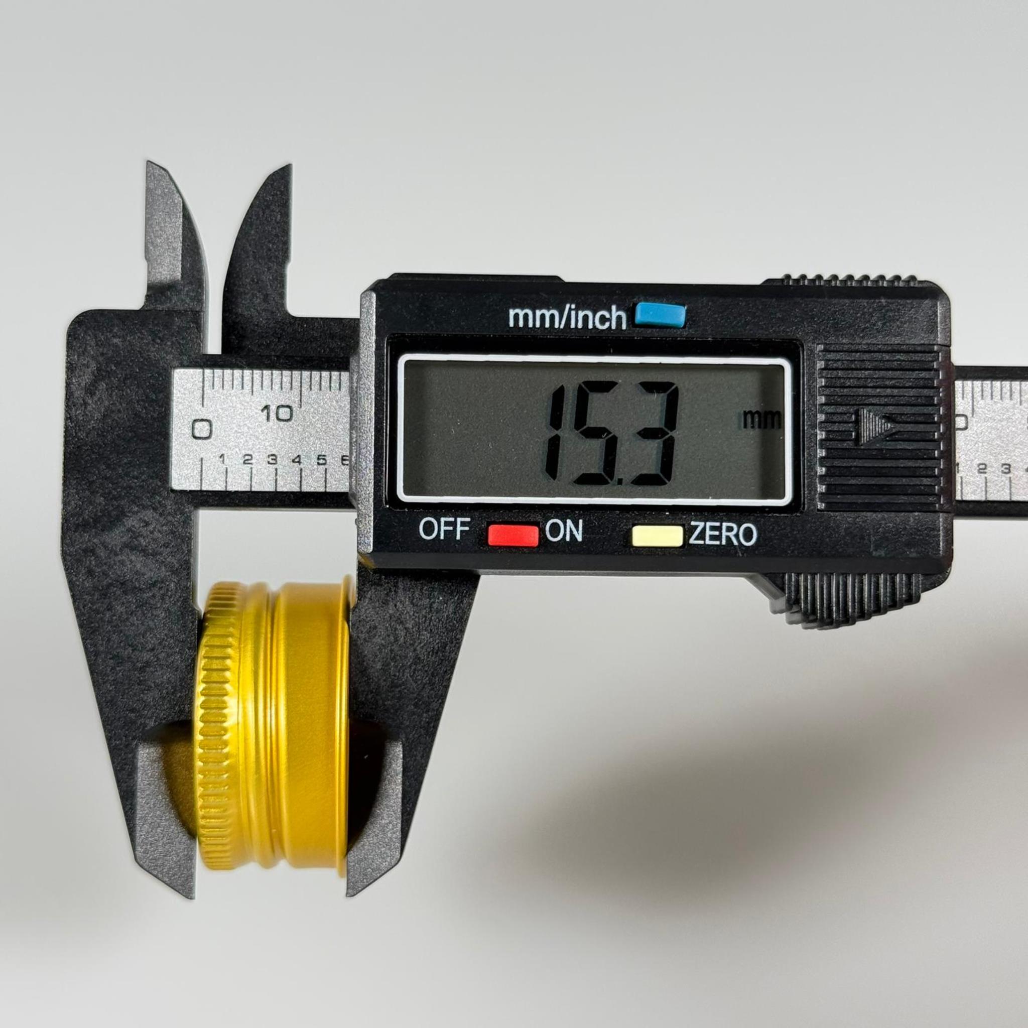 31/18 MM VİDALI METAL ALÜMİNYUM GOLD KAPAK - 31 MM VİDALI AĞIZ DORİKA, MARASKA, GALON ŞİŞELER İÇİN ELLE KAPANABİLİR METAL KAPAK