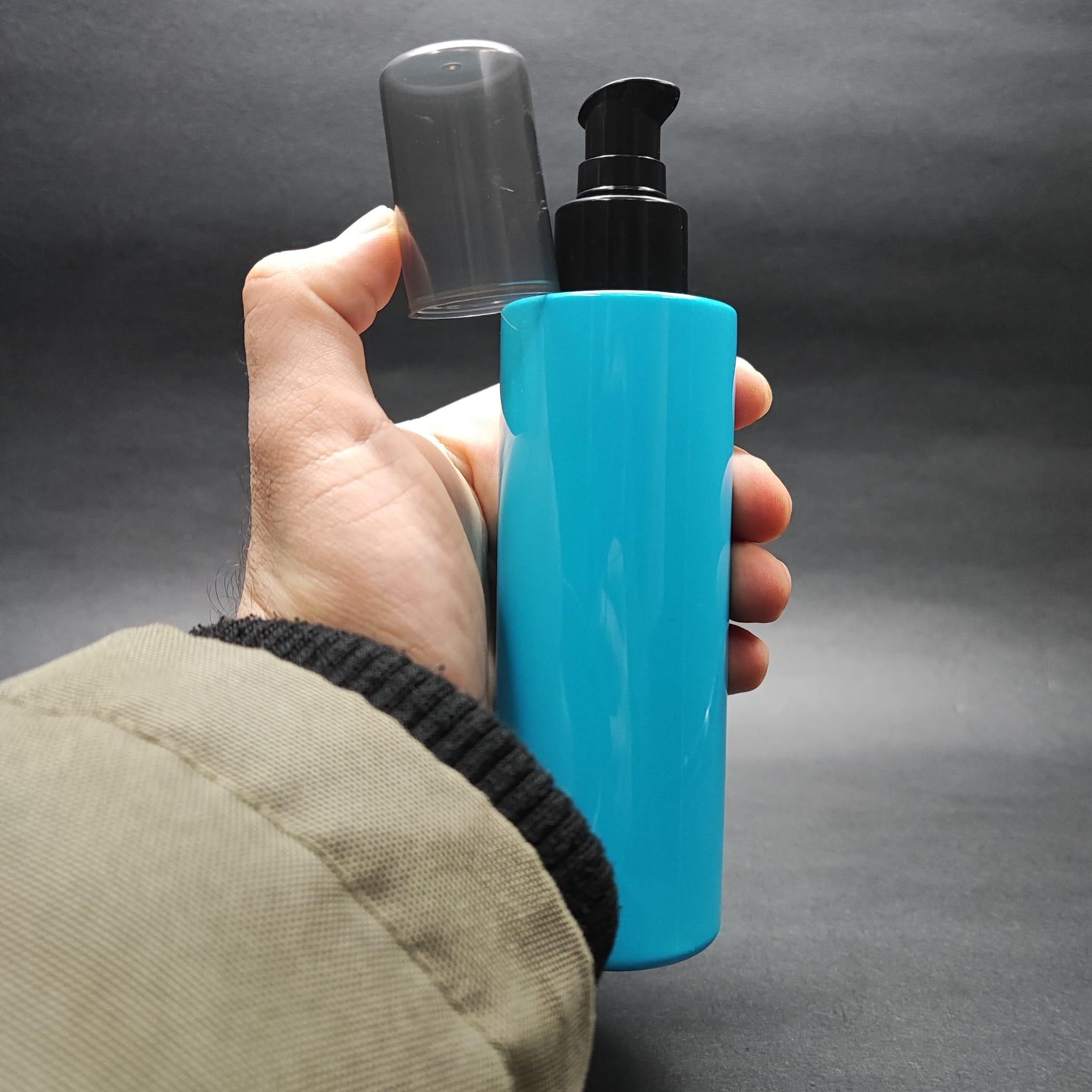 200 CC KÜT BOYUNLU UZUN SİLİNDİR PET ŞİŞE (24 GR) - SİYAH LOSYON POMPALI - 200 ML PLASTİK ŞİŞE - MAVİ