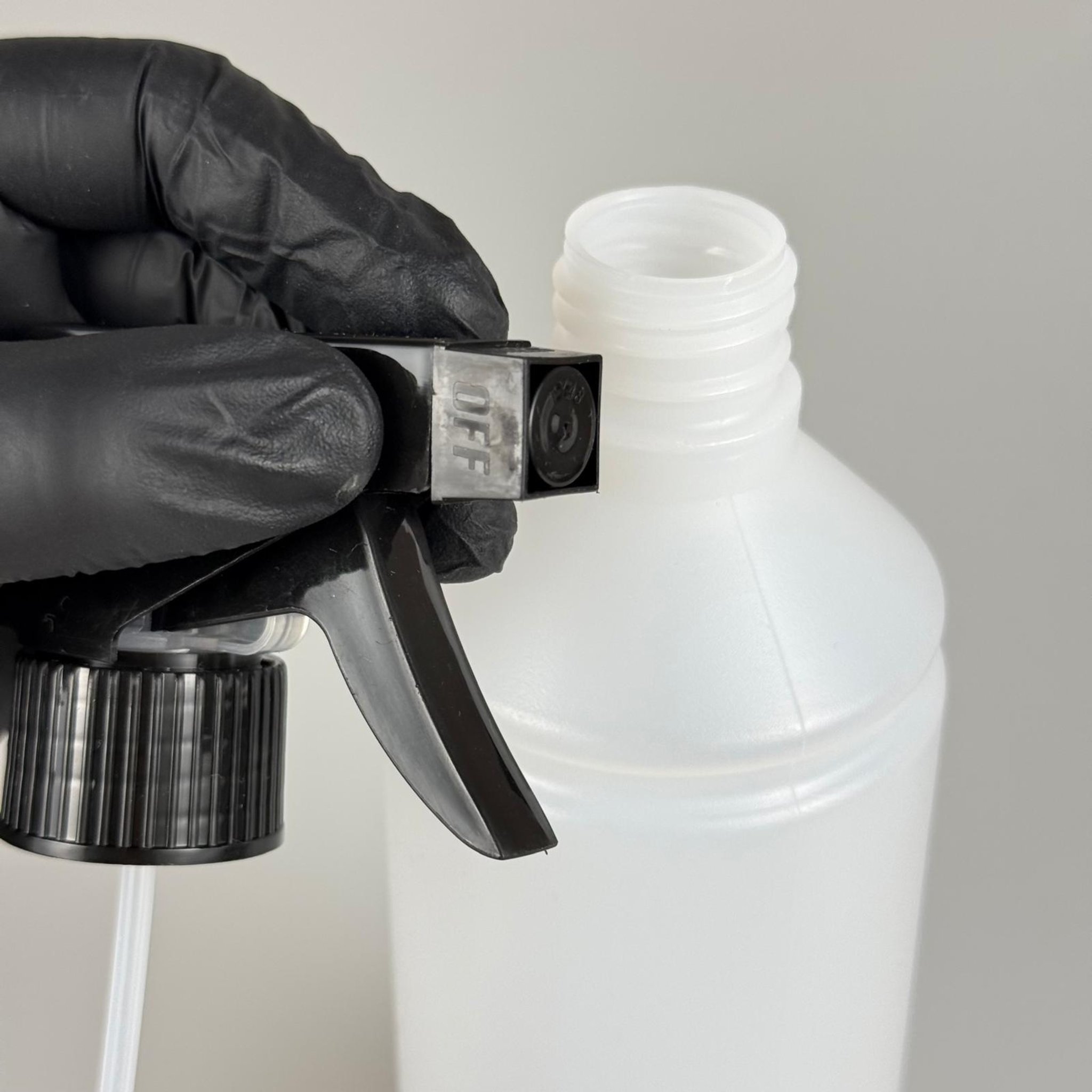 500 CC TİNER ŞİŞESİ - SİYAH TRİGER TETİK SPREYLİ - 500 ML KİMYASALA DAYANIKLI PLASTİK ŞİŞE - 0,5 LT POLİETİLEN ŞİŞE