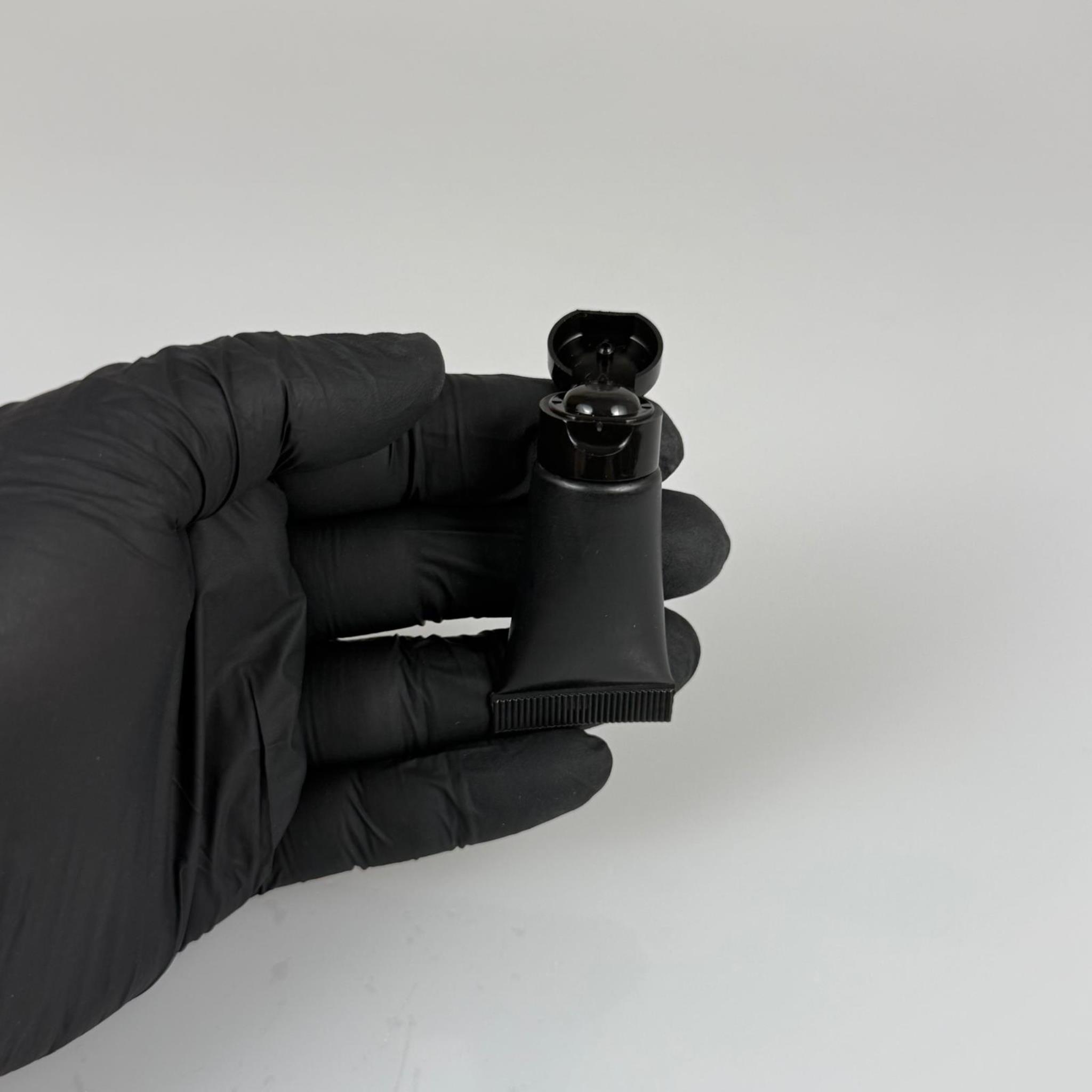 KOZMETİK İÇİN SİYAH BOŞ KREM TÜPÜ FLİPTOP KAPAKLI - 5 ML - MERHEM TÜPÜ - PLASTİK MANÜEL DOLDURULABİLİR BOŞ TÜP - LİPGLOSS TÜP - DUDAK PARLATICISI TÜPÜ - BAL DOLUMU İÇİN PLASTİK TÜP