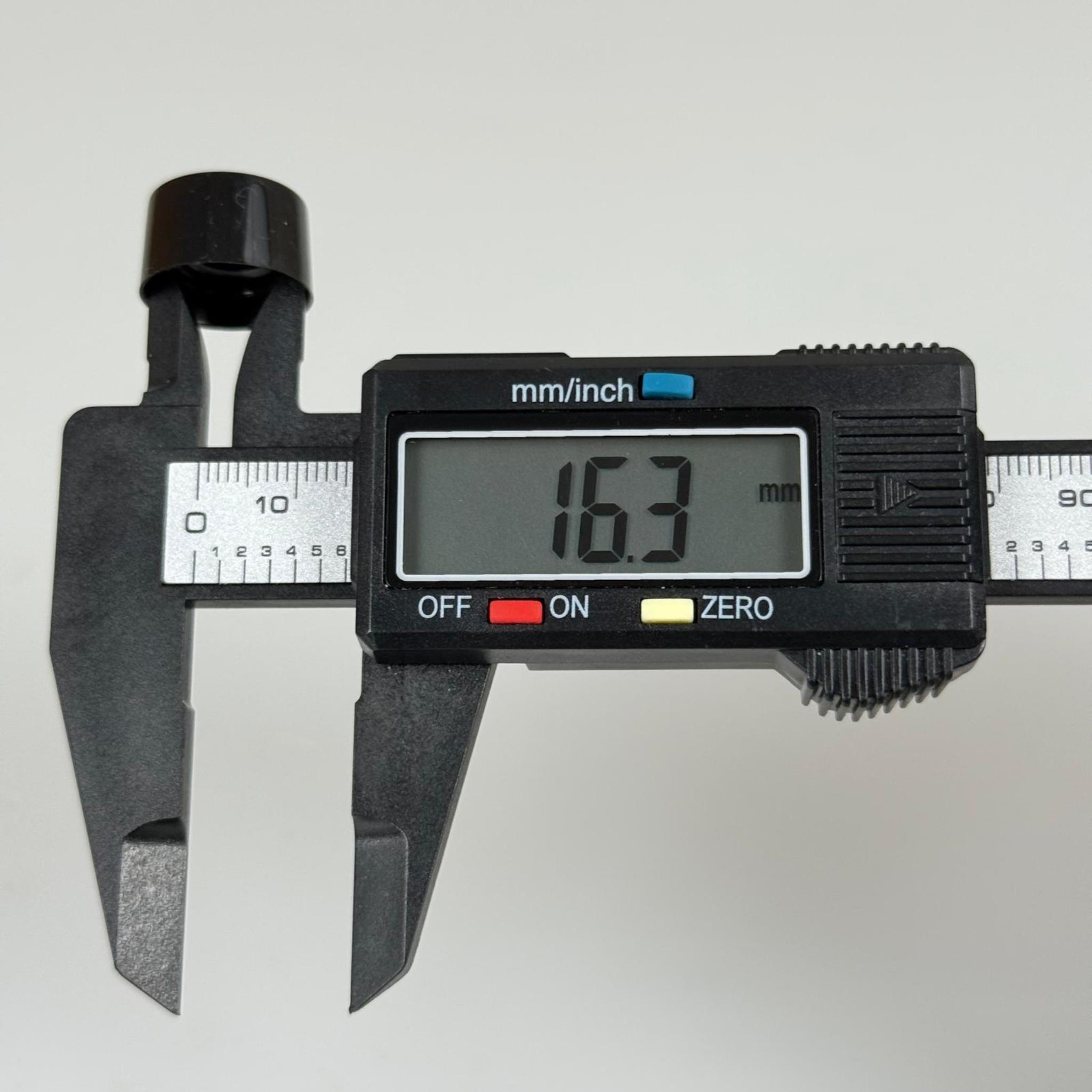 KOZMETİK İÇİN SİYAH BOŞ KREM TÜPÜ KAPAKLI - 10 ML - MERHEM TÜPÜ - PLASTİK MANÜEL DOLDURULABİLİR BOŞ TÜP - LİPGLOSS TÜP - DUDAK PARLATICISI TÜPÜ - BAL DOLUMU İÇİN PLASTİK TÜP