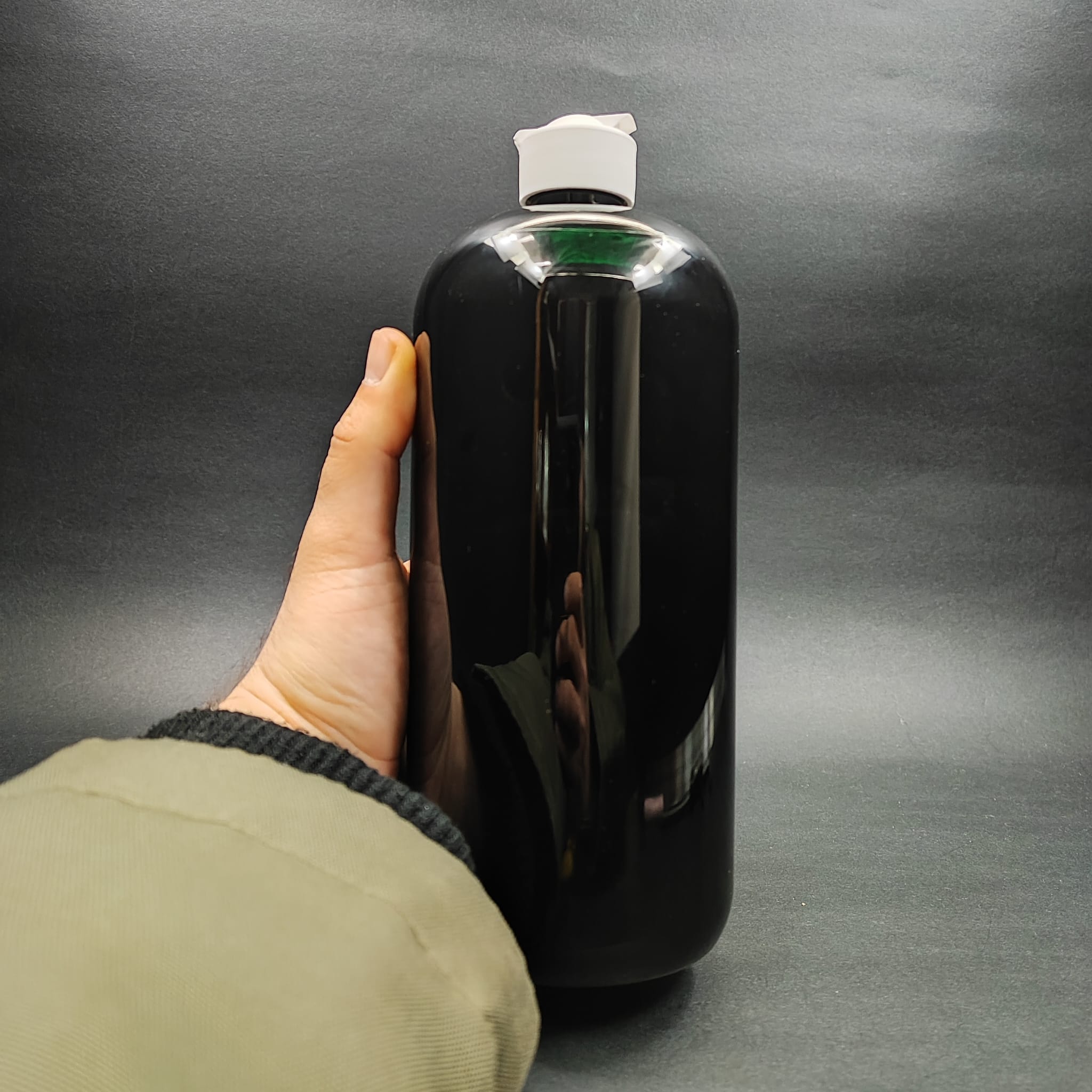 1000 CC SİYAH PLASTİK ŞİŞE - BEYAZ AÇILIR KAPANIR FLİPTOP KAPAKLI - 1000 ML SİYAH BOŞ PET ŞİŞE