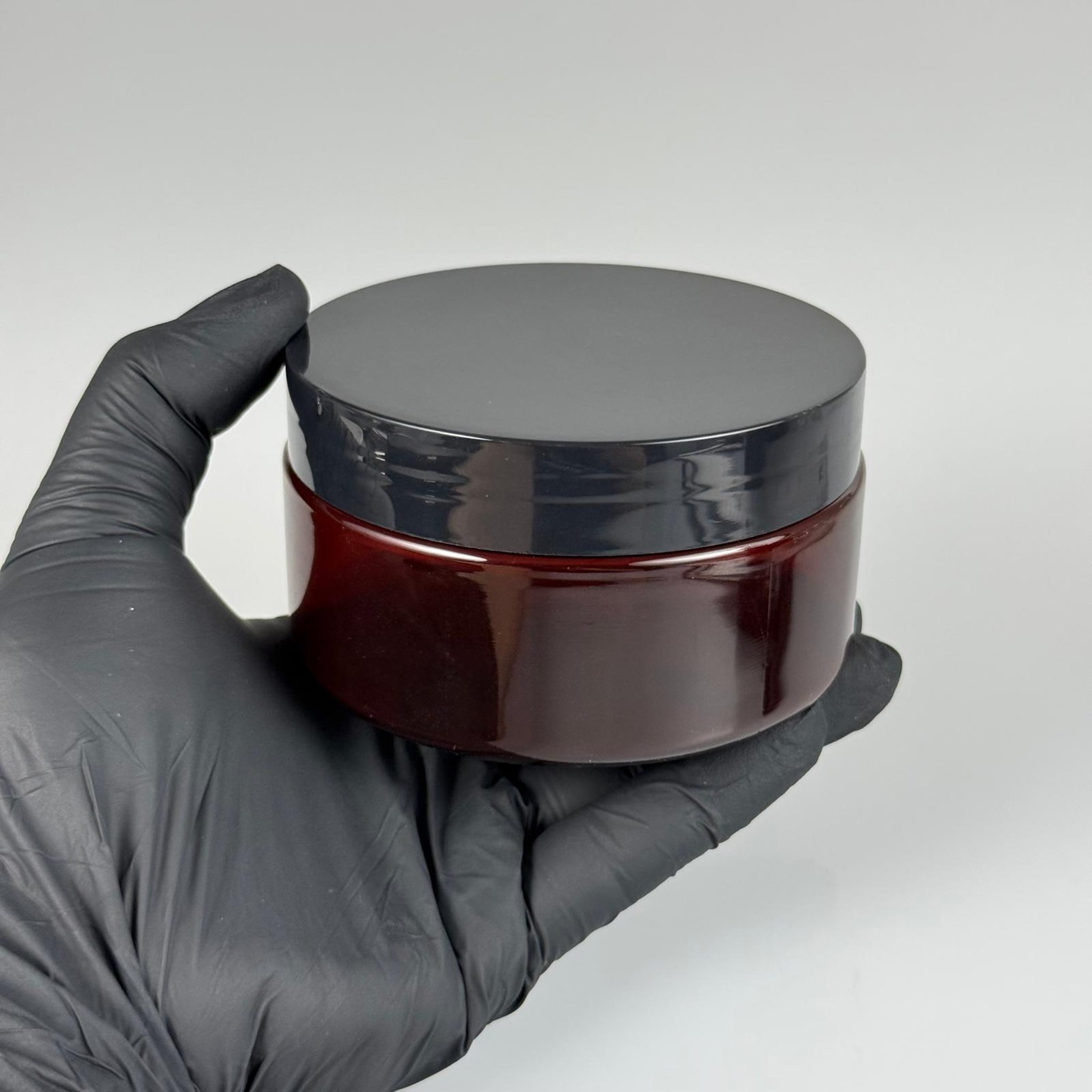 200 CC SERT PLASTİK AMBER KAVANOZ - SİYAH KAPAKLI  - 200 ML KAHVERENGİ KAVANOZ