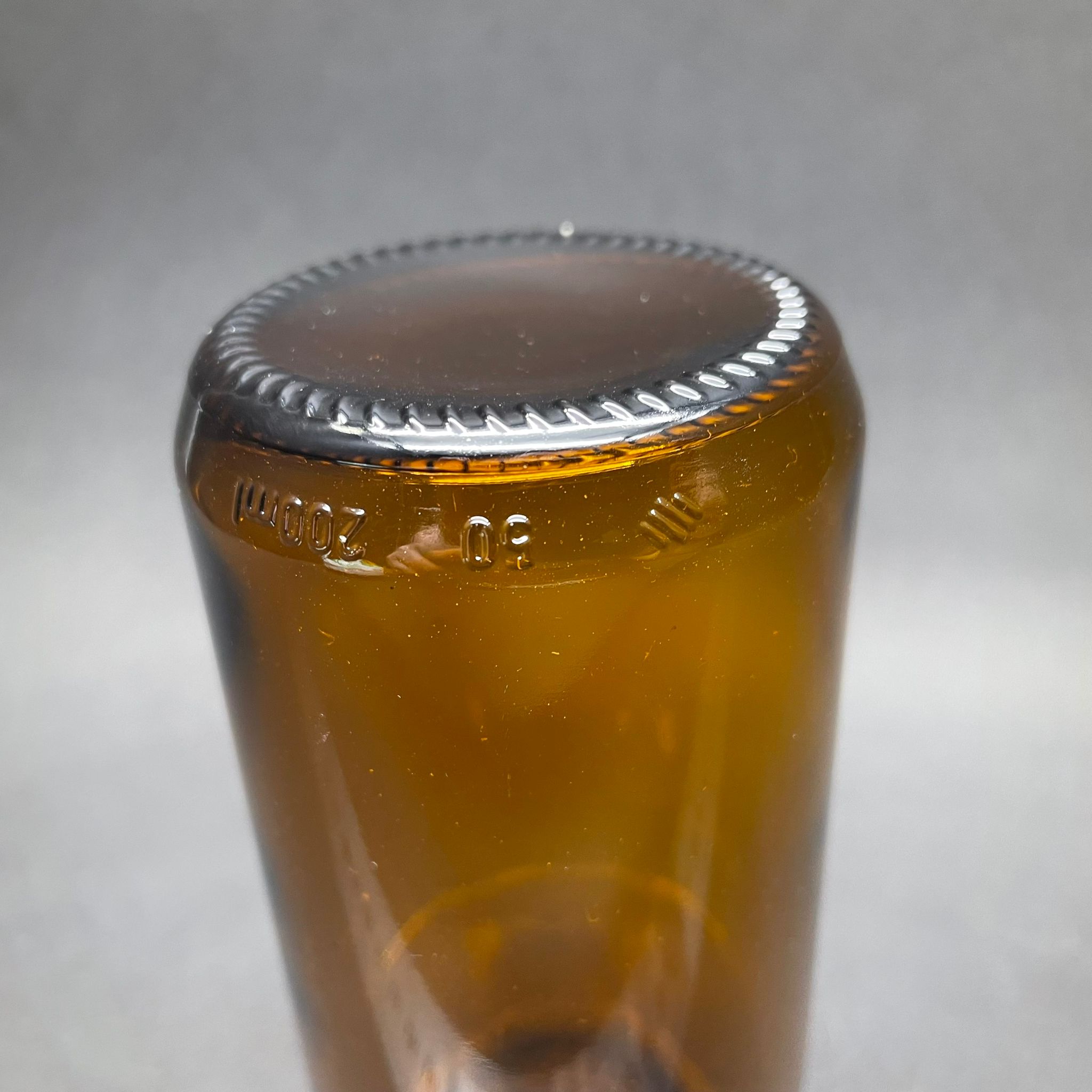 200 CC AMBER CAM ŞİŞE - GENİŞ AĞIZLI - 35 AĞIZ - 200 ML KAHVERENGİ TABLET CAM ŞİŞESİ - ŞİŞECAM ÜRÜN KODU: 765620