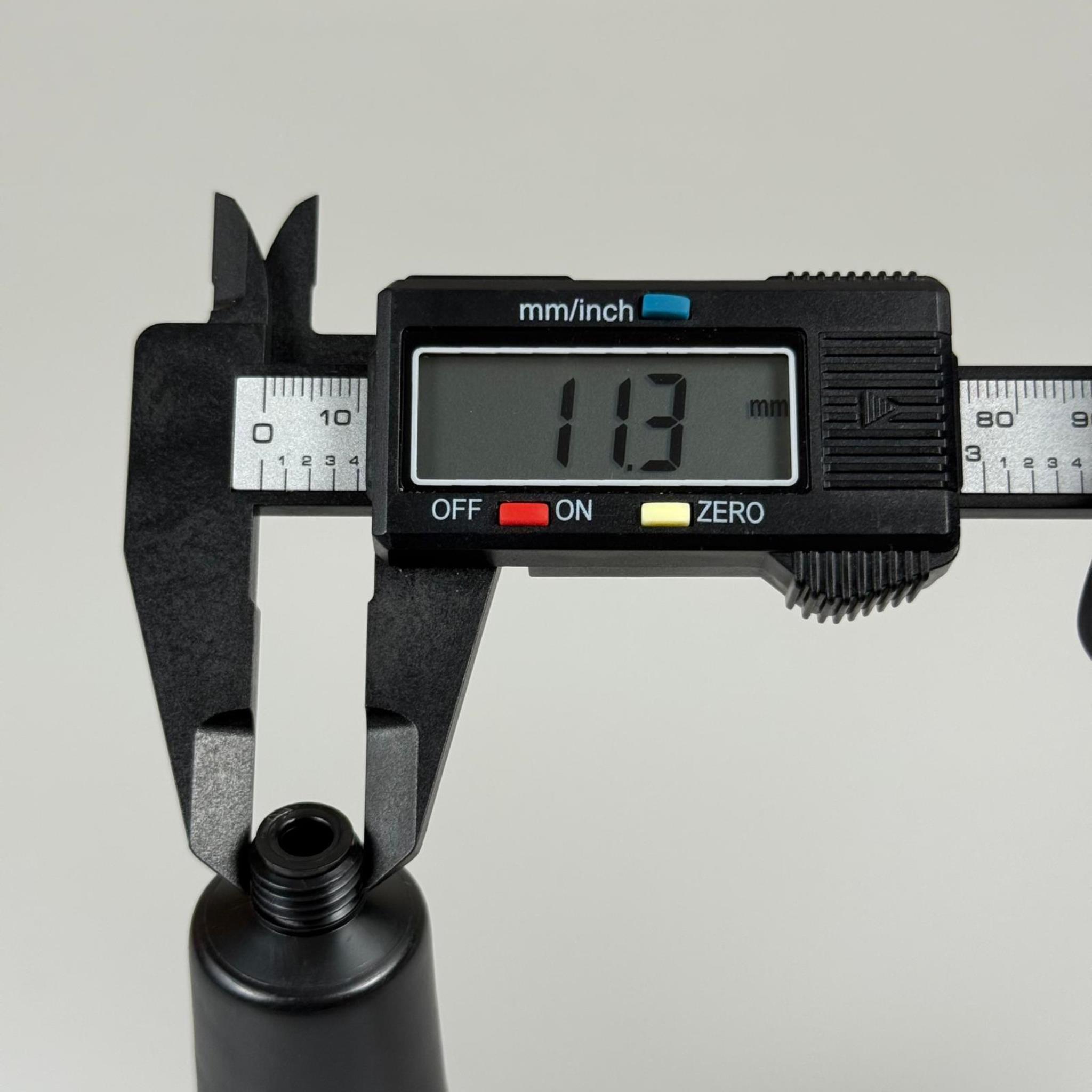 KOZMETİK İÇİN SİYAH BOŞ KREM TÜPÜ FLİPTOP KAPAKLI - 30 ML - MERHEM TÜPÜ - PLASTİK MANÜEL DOLDURULABİLİR BOŞ TÜP - LİPGLOSS TÜP - DUDAK PARLATICISI TÜPÜ - BAL DOLUMU İÇİN PLASTİK TÜP