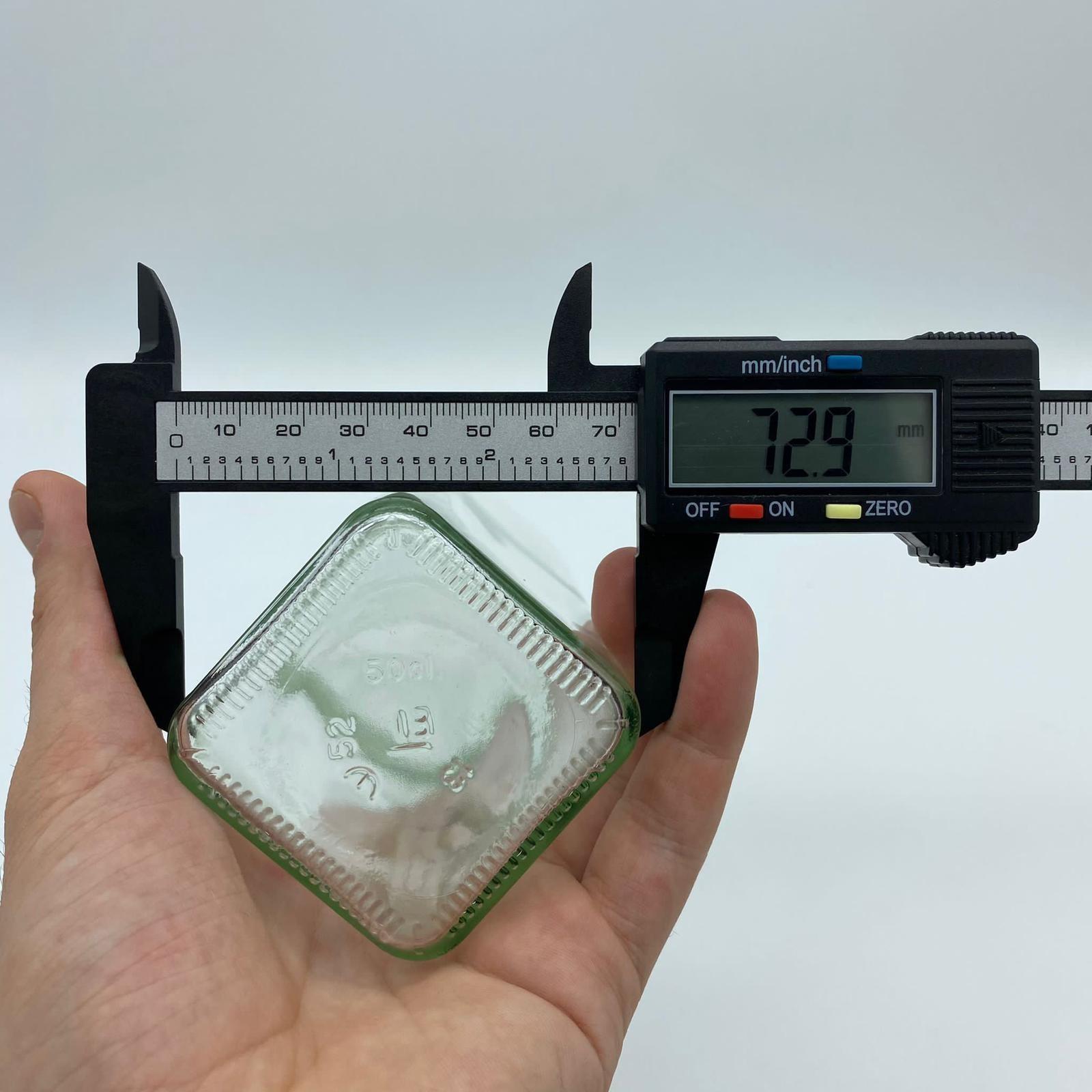 500 CC ŞEFFAF CAM MARASKA KÖŞELİ ŞİŞE (VİDALI) (31 AĞIZ) KAPAKSIZ - 500 ML MARASKA CAM ŞİŞE - YAĞ SİRKE ŞİŞESİ - ŞİŞECAM ÜRÜN KODU: 121250 İLE EŞDEĞERDİR