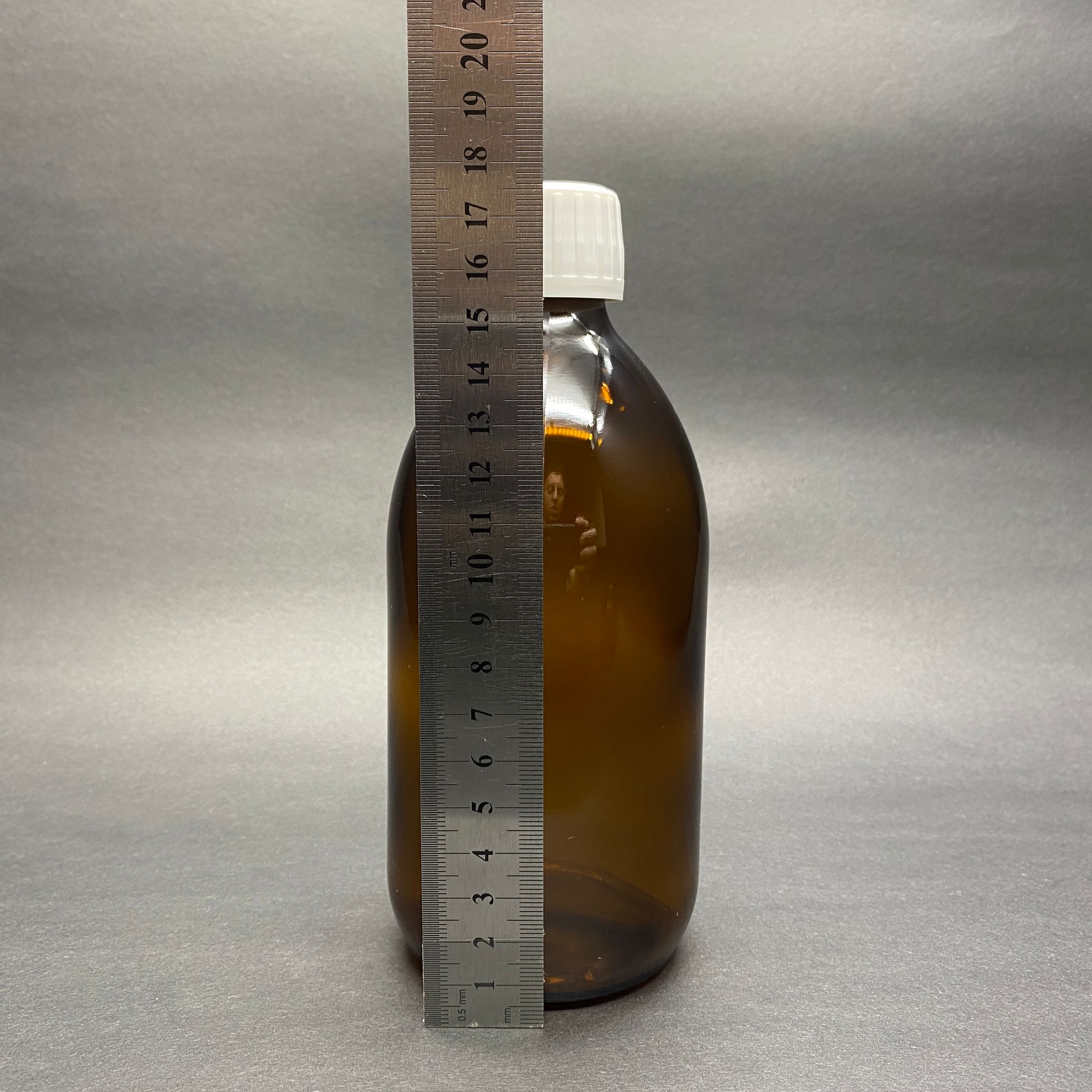500 CC AMBER TOMBUL ÖZEL SERİ CAM ŞİŞE - BEYAZ KİLİTLİ KAPAKLI - 500 ML CAM ECZA ŞİŞESİ - KAHVERENGİ
