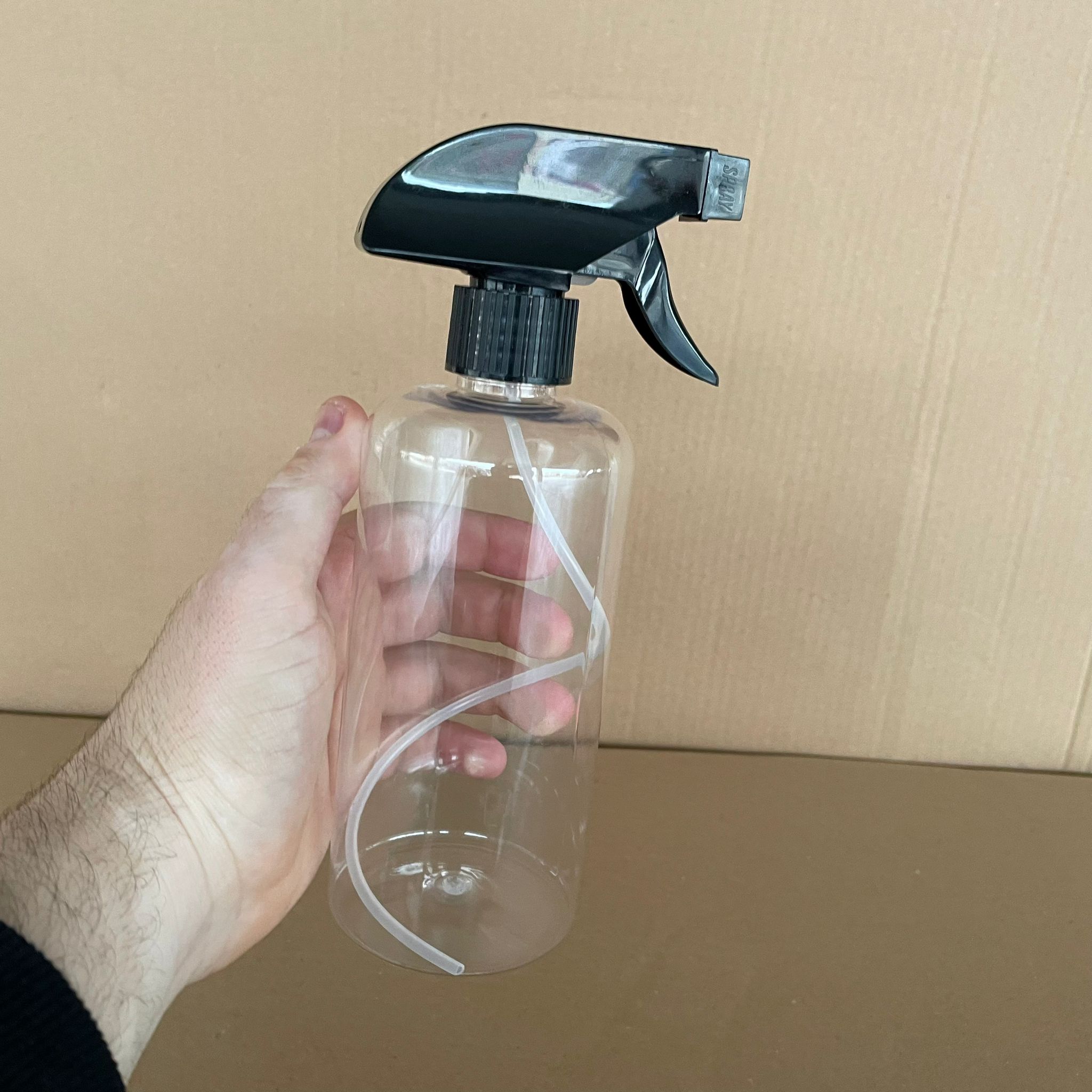 500 CC UZUN SİLİNDİR PET ŞİŞE KALIN (26 GR) - SİYAH TETİK TRİGER SPREYLİ - 28 AĞIZ - 500 ML PET ŞİŞE