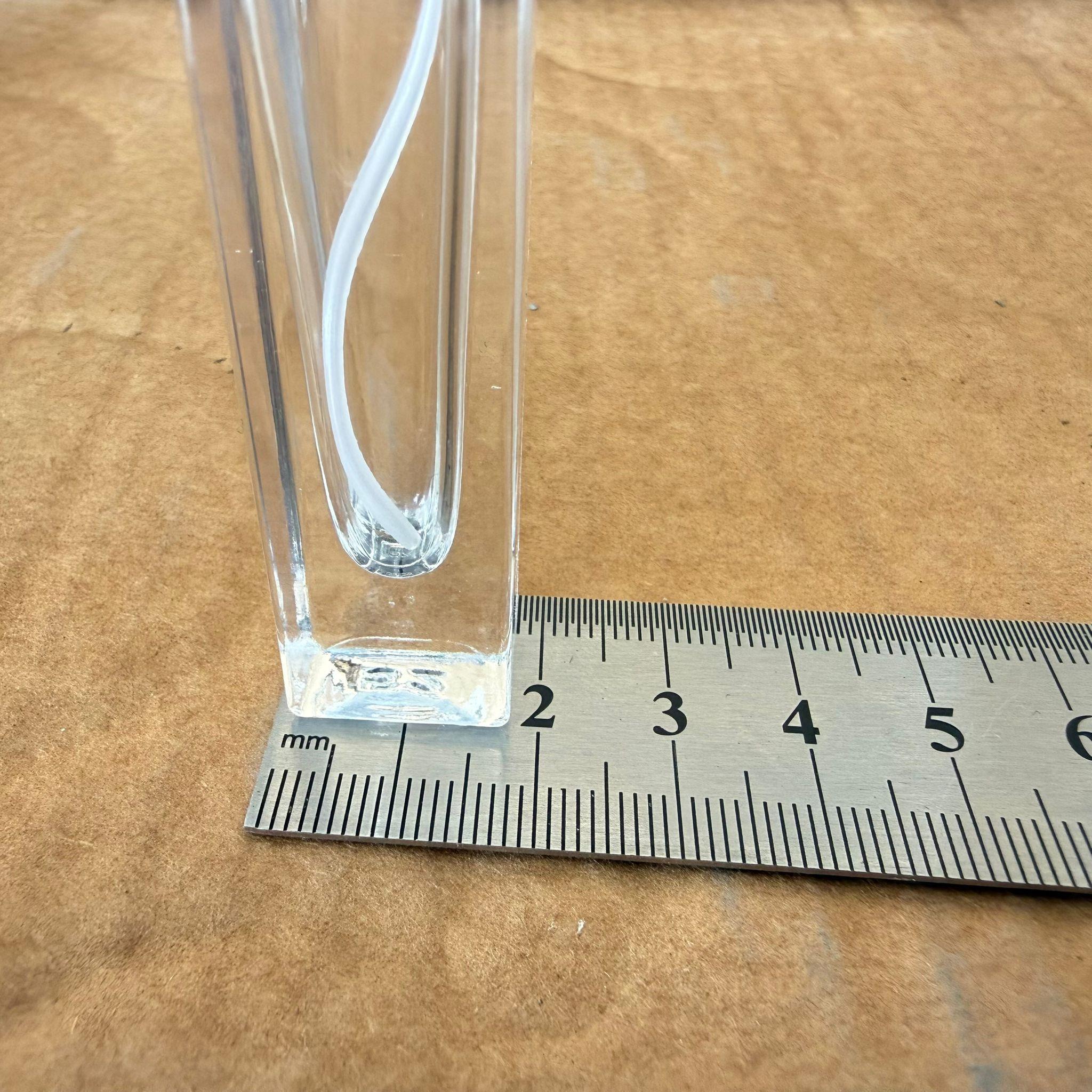 10 CC KARE KÖŞELİ DÜZ TESTER PARFÜM ŞİŞESİ - CAM KALEM PARFÜM ŞİŞESİ GOLD METAL SPREYLİ KAPAKLI TAKIM - 10 ML CAM TÜP PARFÜM ŞİŞESİ - VİDALI SPREY VALF TEKRAR DOLDURULABİLİR - HEDİYELİK CAM KOLONYA ŞİŞESİ - DÜĞÜN, NİŞAN, SÖZ, KINA, CENAZE, PROMOSYON İÇİN HEDİYELİK KOLONYA ŞİŞELERİ