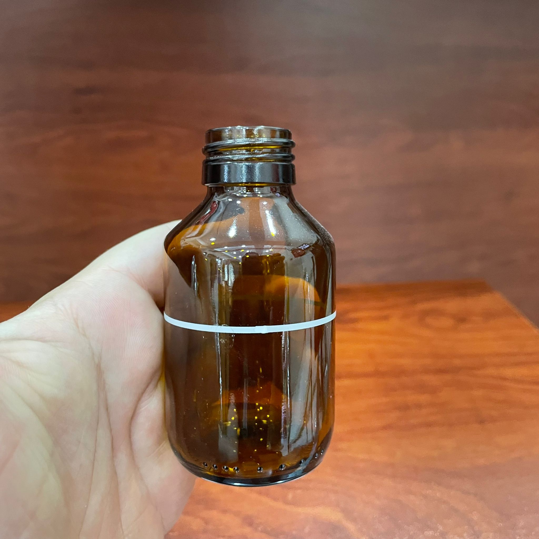 100 CC AMBER CAM ŞİŞE TOMBUL ÇİZGİLİ -KAPAKSIZ (28 AĞIZ) - 100 ML CAM ŞİŞE - KAHVERENGİ ECZA ŞİŞESİ