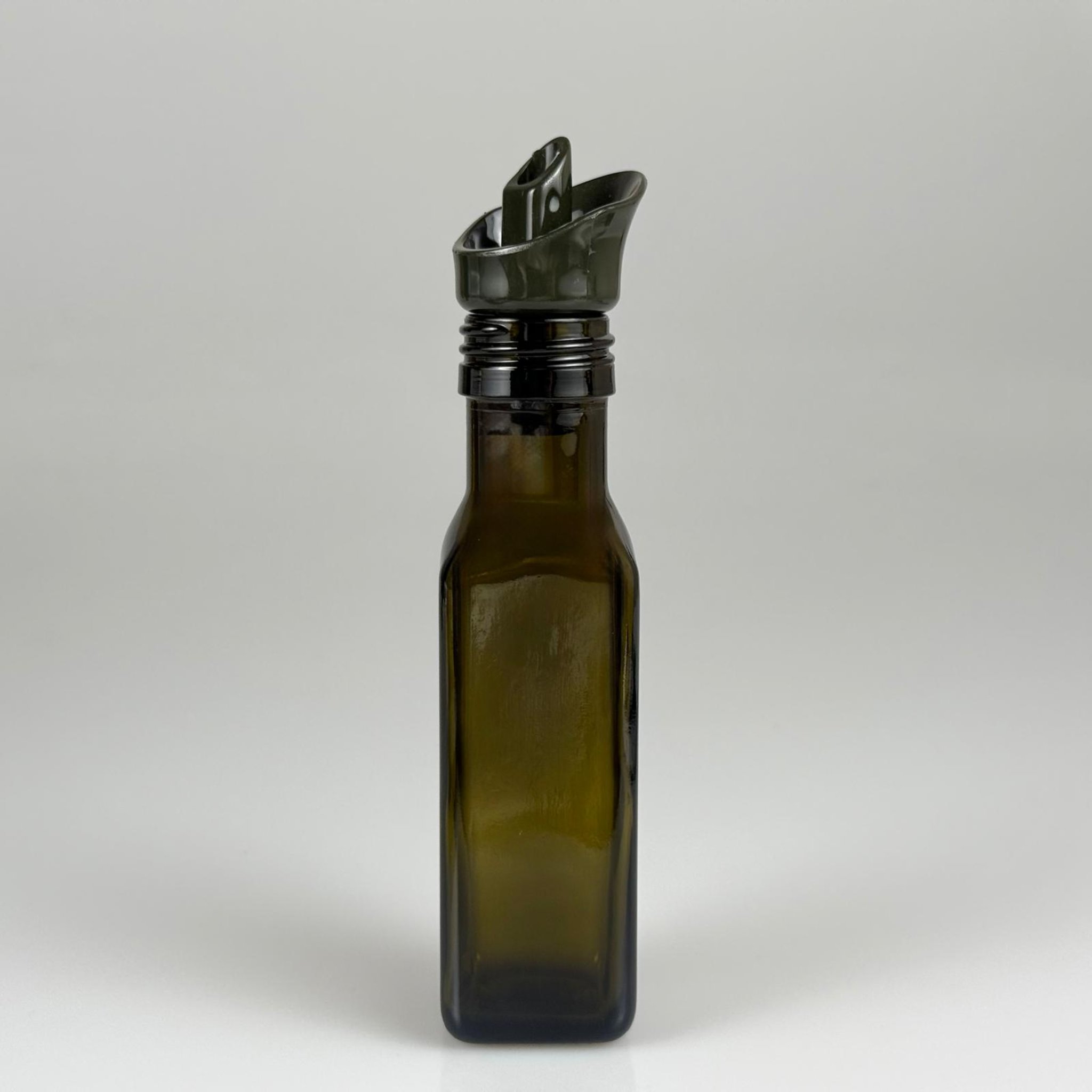 100 CC MARASKA CAM ŞİŞE KOYU YEŞİL (31 MM AĞIZ) - AKITICI KOYU YEŞİL YAĞDANLIK TIPALI - 100 ML KÖŞELİ KARE MARASCA YAĞ VE SOS ŞİŞELERİ