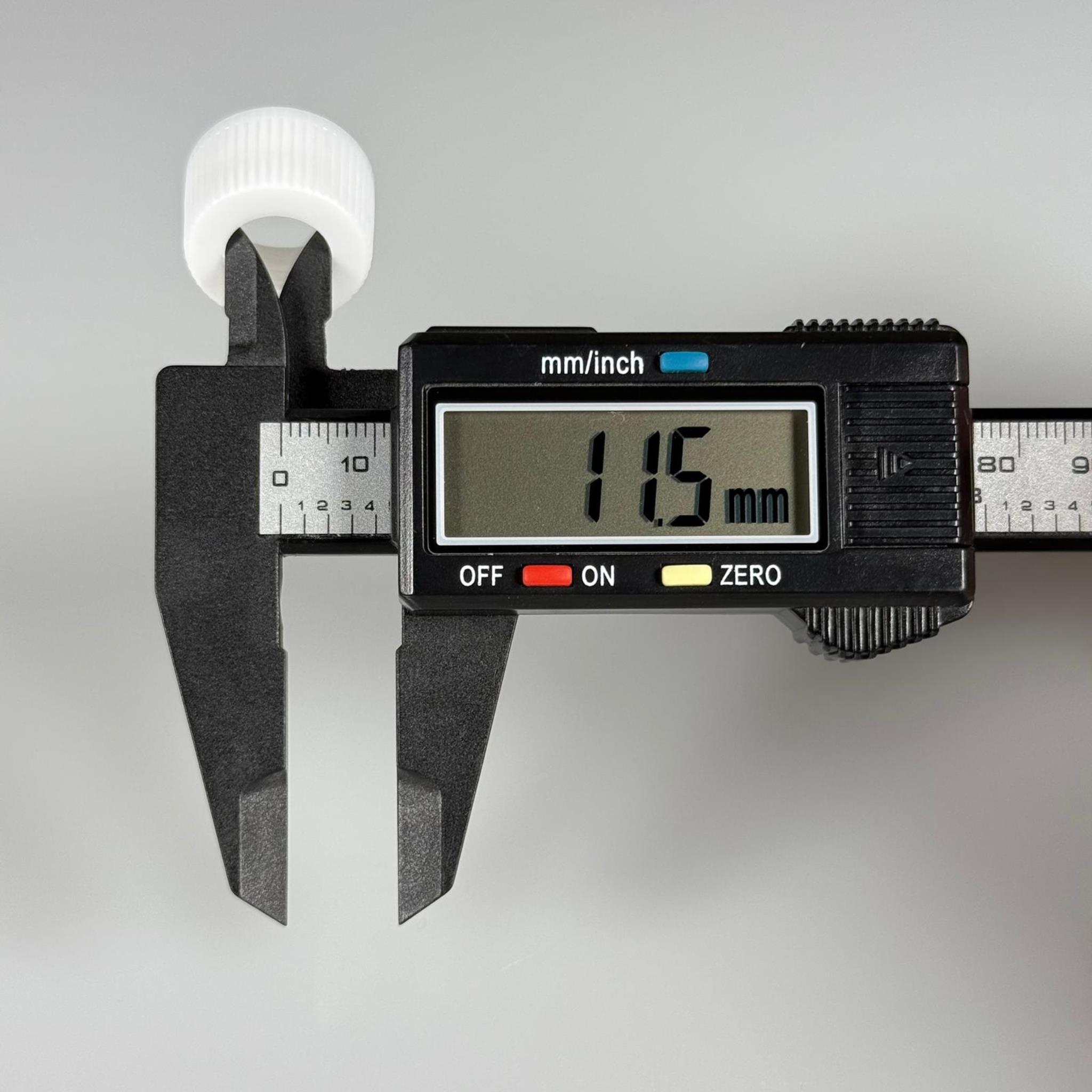 18 MM DELİKLİ PLASTİK KAPAK BEYAZ (DAMLALIK İÇİN)