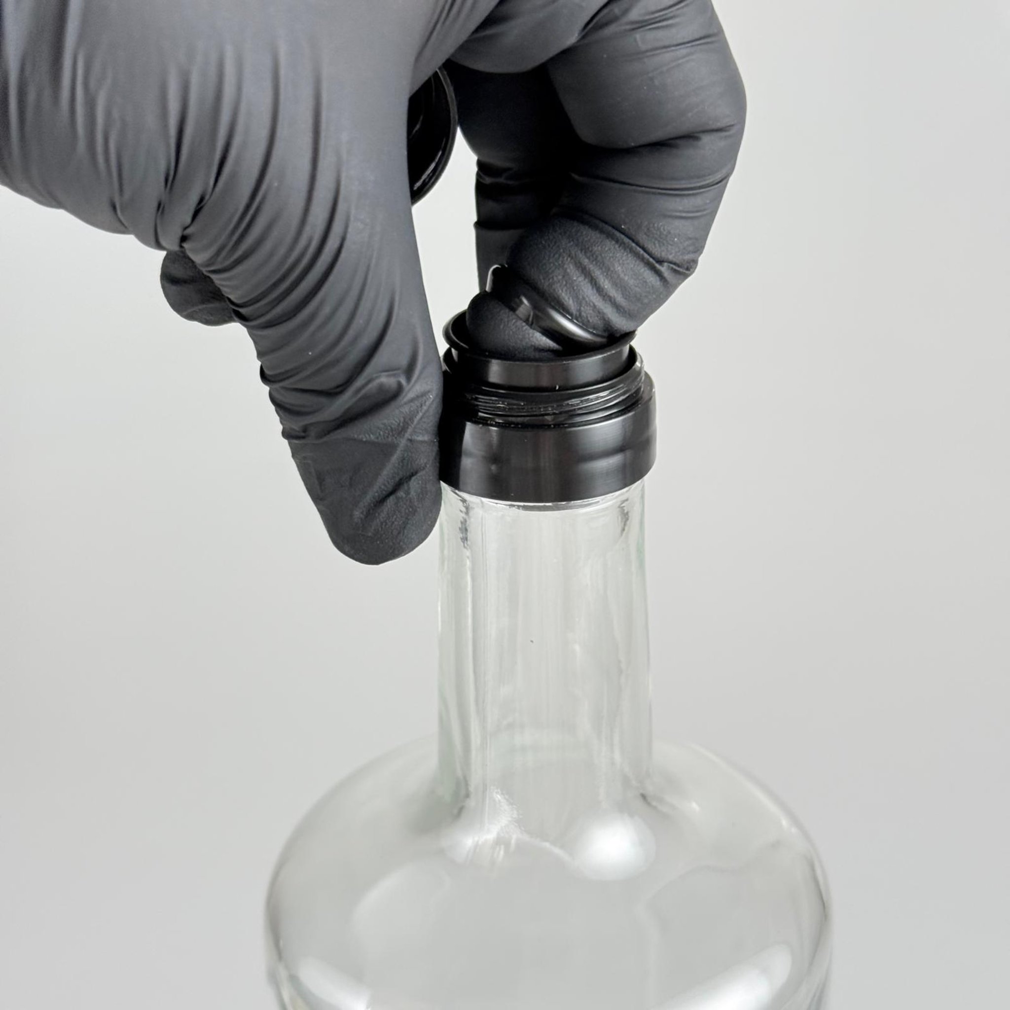 1000 CC DESENLİ DORİKA ŞEFFAF CAM ŞİŞE + SİYAH ÇAKMA KAPAKLI TAKIM - 1000 ML MANTAR TIPALI ÇAKMA AĞIZ  CAM ŞİŞE