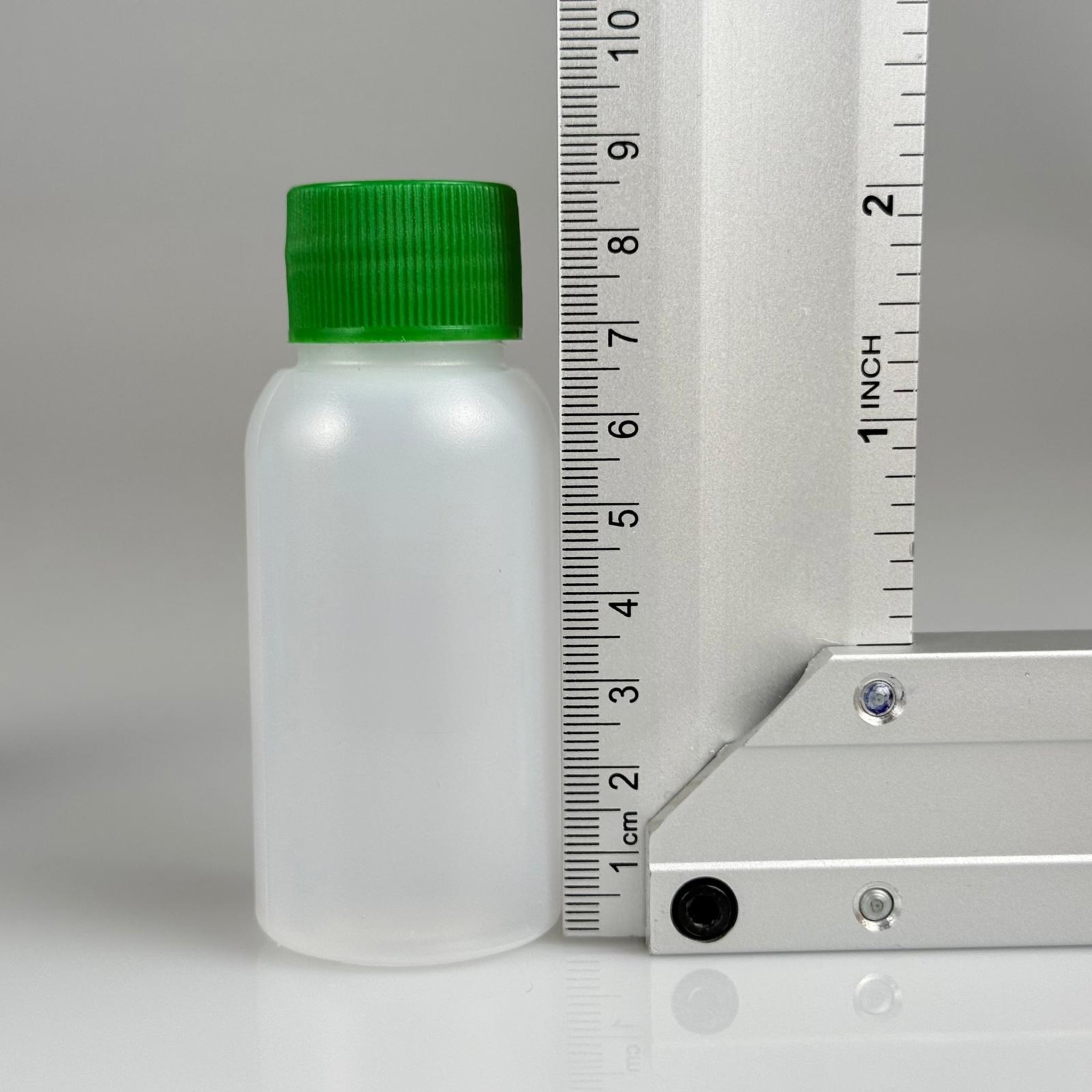 50 ML SIKILABİLİR YUMUŞAK POLİETİLEN PE PLASTİK ŞİŞE - CONTALI YEŞİL KAPAKLI - 50 cc sos, yağ, kartuş, mürekkep vb için boş şişeler