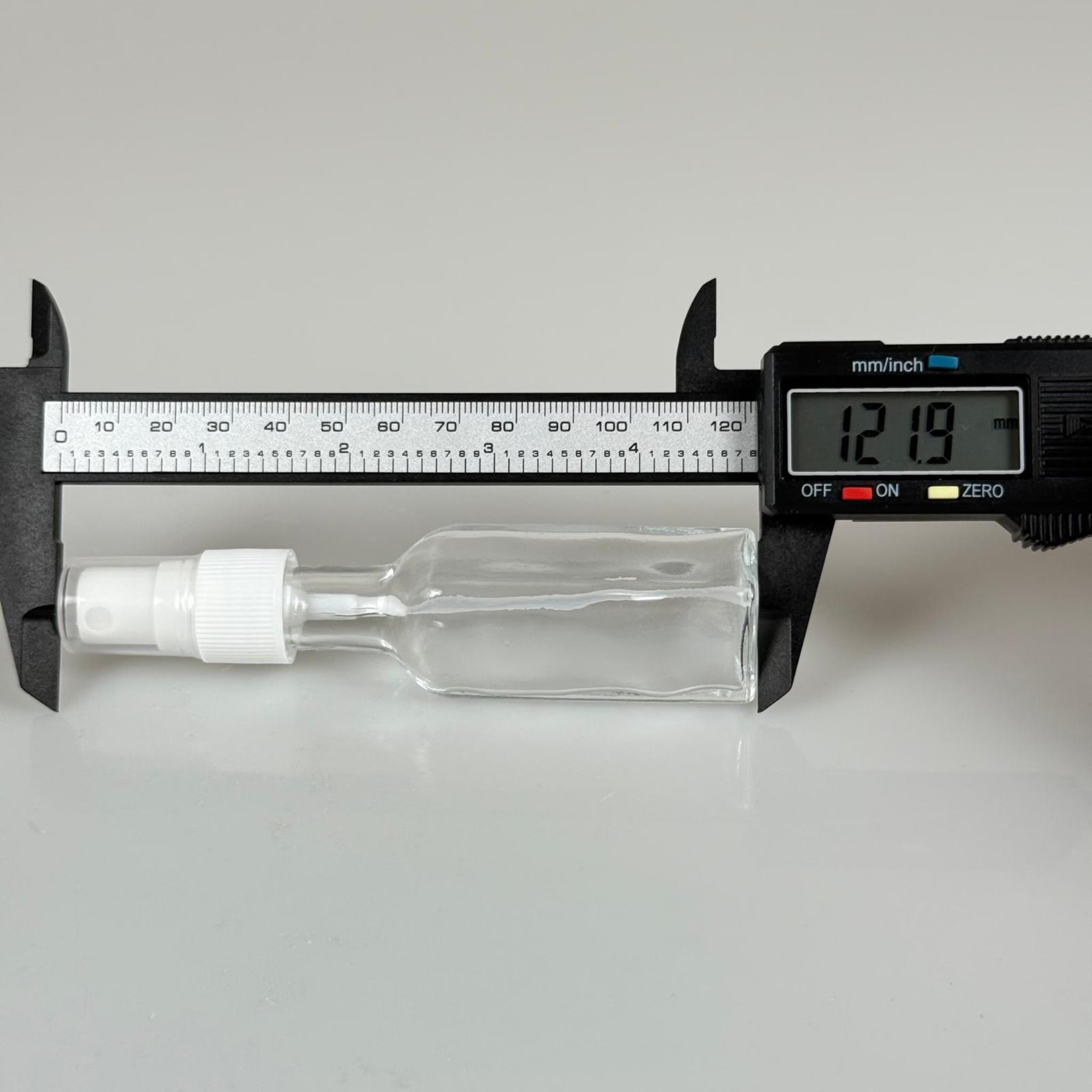 23 CC MARASKA KÖŞELİ CAM ŞİŞE - BEYAZ SPREYLİ - 23 ML KARE HEDİYELİK CAM KOLONYA ŞİŞESİ - DÜĞÜN, NİŞAN, SÖZ, KINA, CENAZE, PROMOSYON İÇİN HEDİYELİK KOLONYA ŞİŞELERİ