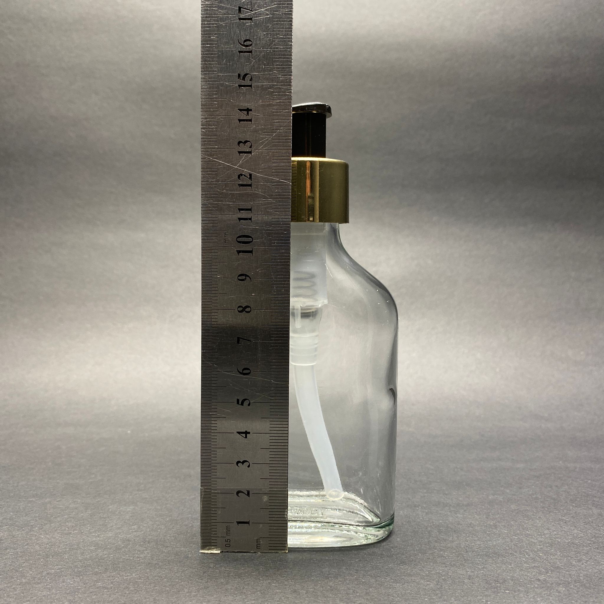 100 CC YASSI CAM ŞİŞE - GOLD POMPALI - 100 ML SIVI SABUN POMPALI YASSI CAM ŞİŞE , CAM TONİK ŞİŞESİ