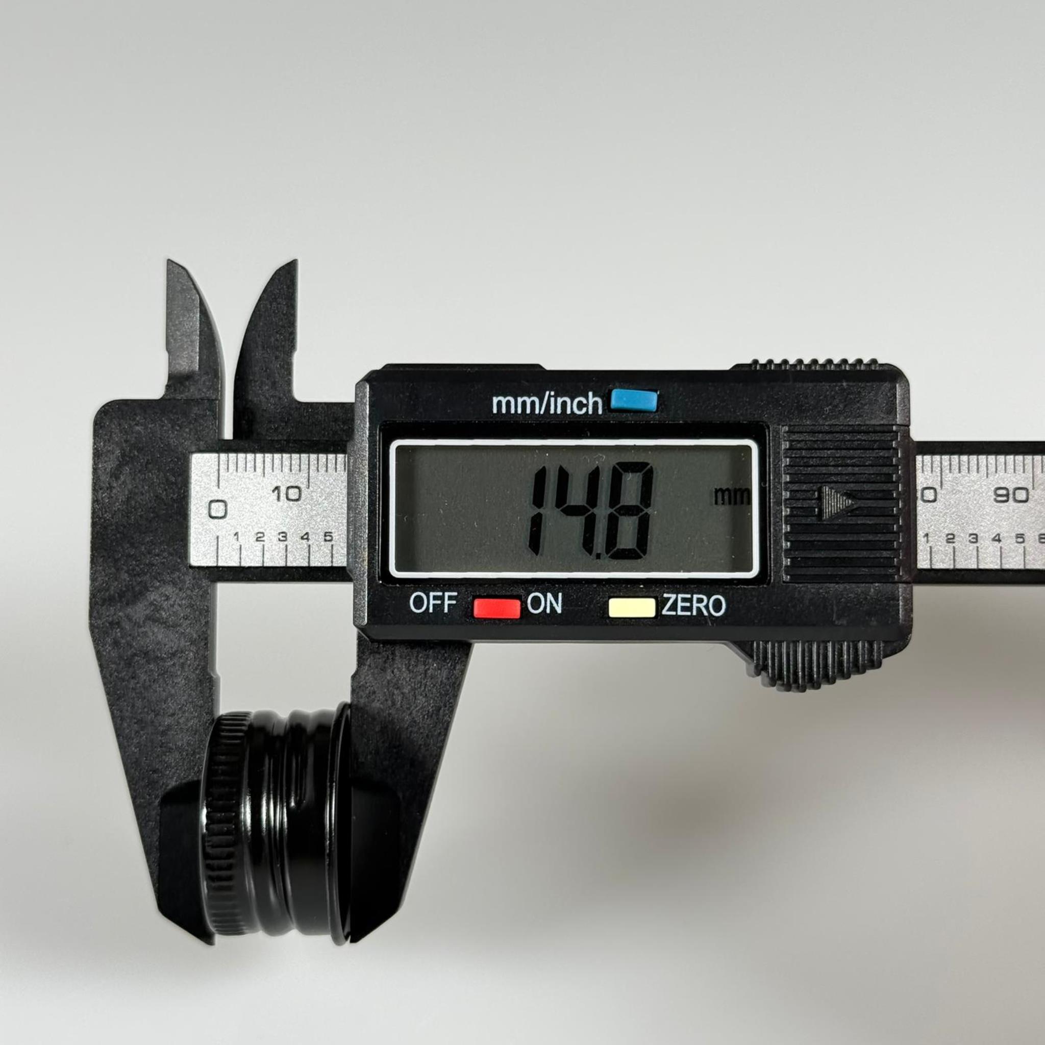 24 MM VİDALI METAL ALÜMİNYUM SİYAH KAPAK