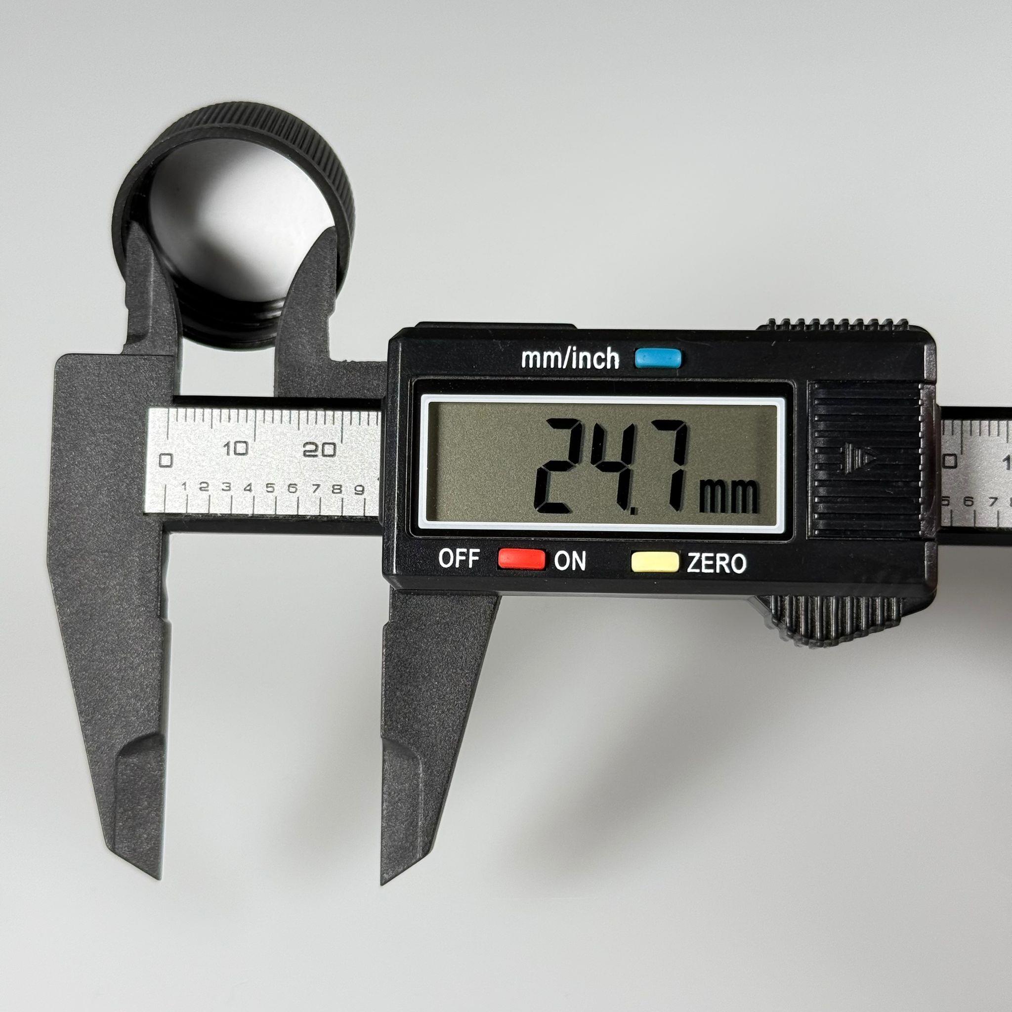 25 MM VİDALI SİYAH KAPAK - 25 MM PLASTİK KAPAK SİYAH - KÖPÜK CONTALI (HEM 25 AĞIZ CAM ŞİŞELERE HEM DE 25 AĞIZ PLASTİK ŞİŞELERE TAM UYAR)