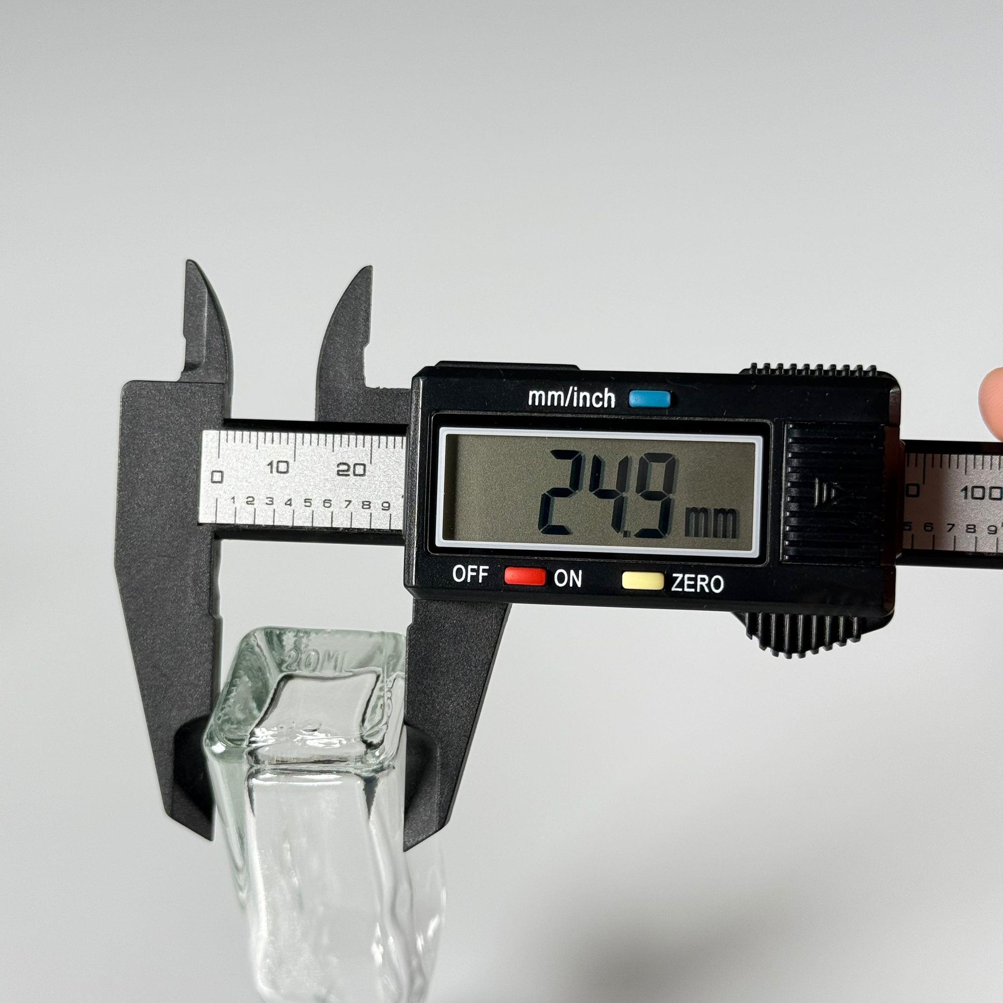 20 CC MARASKA KÖŞELİ CAM ŞİŞE KAPAKSIZ (18 AĞIZ) - 20 ml kare cam şişe