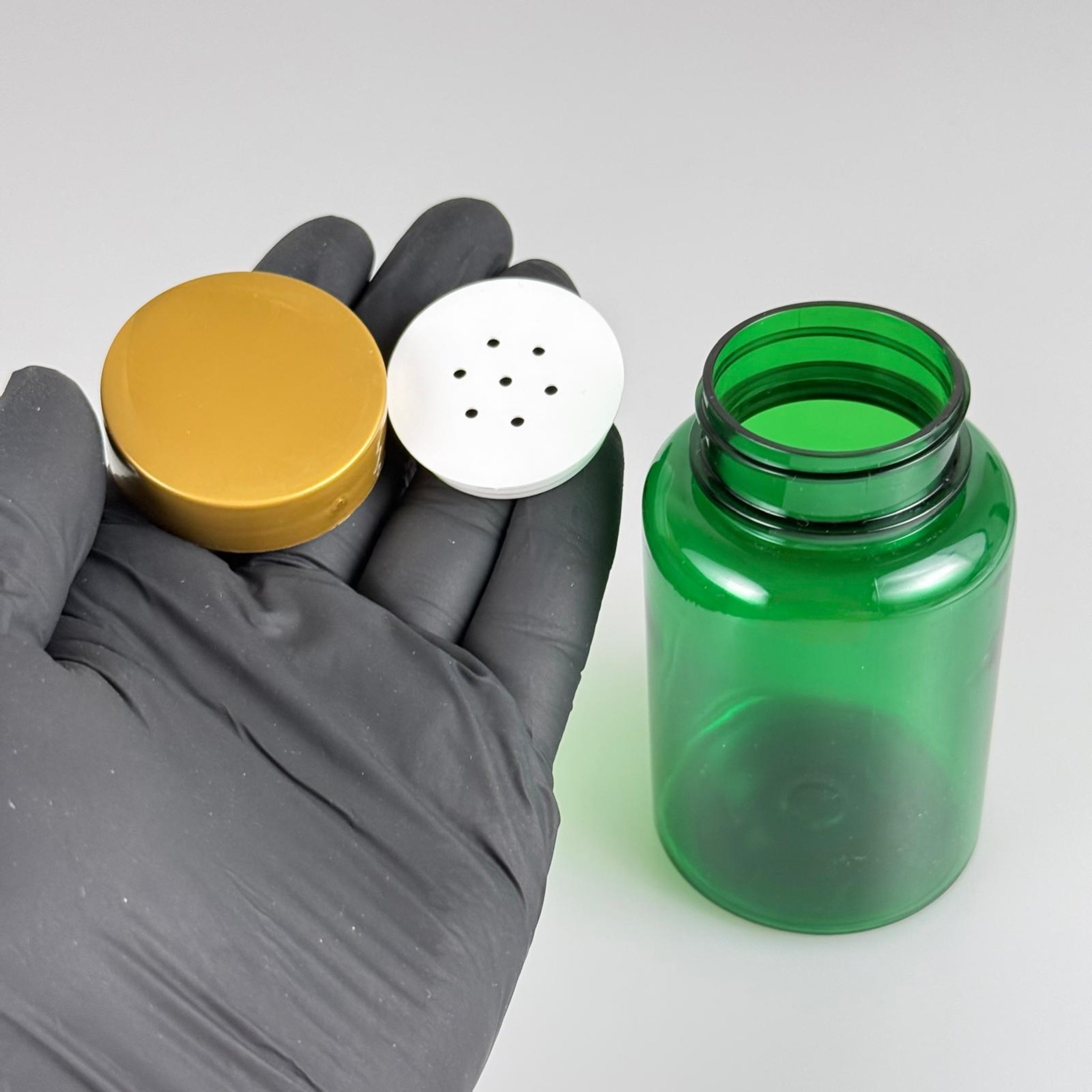 150 CC YEŞİL PET PUDRA ŞİŞESİ + GOLD PLASTİK KAPAKLI + PUDRA TIPALI TAKIM - 150 ML PUDRA KUTUSU, EKO TUZLUK