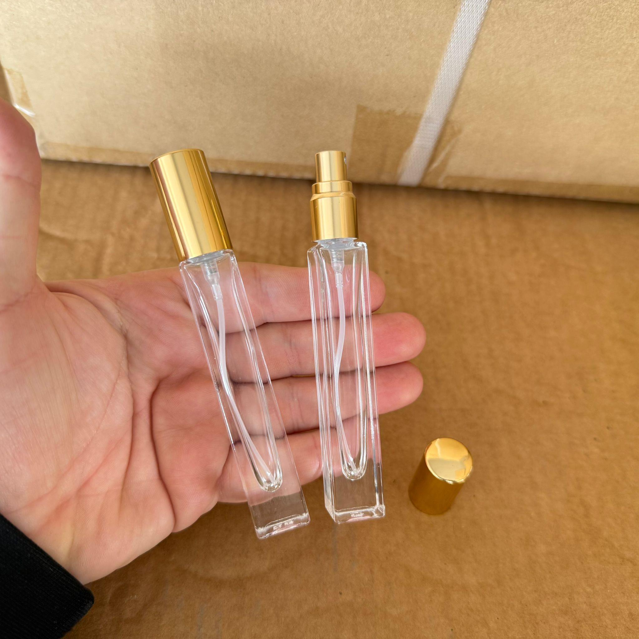 10 CC KARE KÖŞELİ DÜZ TESTER PARFÜM ŞİŞESİ - CAM KALEM PARFÜM ŞİŞESİ GOLD METAL SPREYLİ KAPAKLI TAKIM - 10 ML CAM TÜP PARFÜM ŞİŞESİ - VİDALI SPREY VALF TEKRAR DOLDURULABİLİR - HEDİYELİK CAM KOLONYA ŞİŞESİ - DÜĞÜN, NİŞAN, SÖZ, KINA, CENAZE, PROMOSYON İÇİN HEDİYELİK KOLONYA ŞİŞELERİ