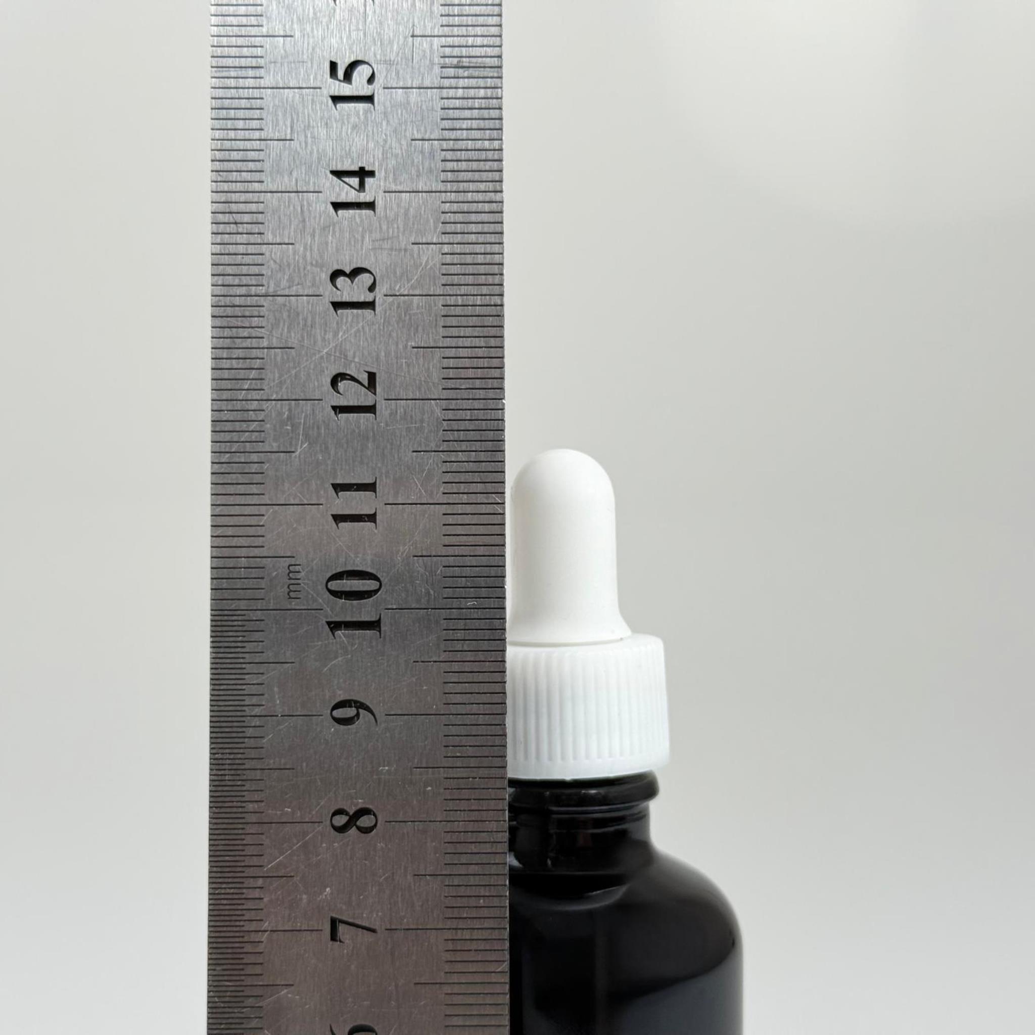 50 CC SİYAH CAM DAMLALIKLI ŞİŞE - BEYAZ EMZİK - BEYAZ PLASTİK KAPAK - 50 ML SİYAH CAM DAMLALIKLI ŞİŞE