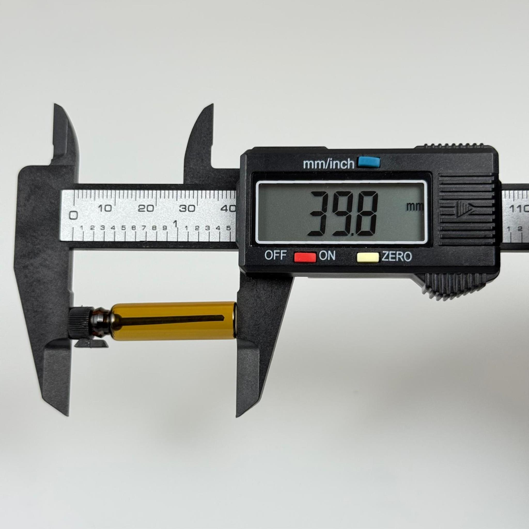 1 CC AMBER KAHVERENGİ ÇUBUKLU ŞİŞE PLASTİK TIPALI - GÜLYAĞI ŞİŞESİ - KOKU VE ESANS ŞİŞESİ - TESTER ŞİŞE - 1 ML CAM ŞİŞE