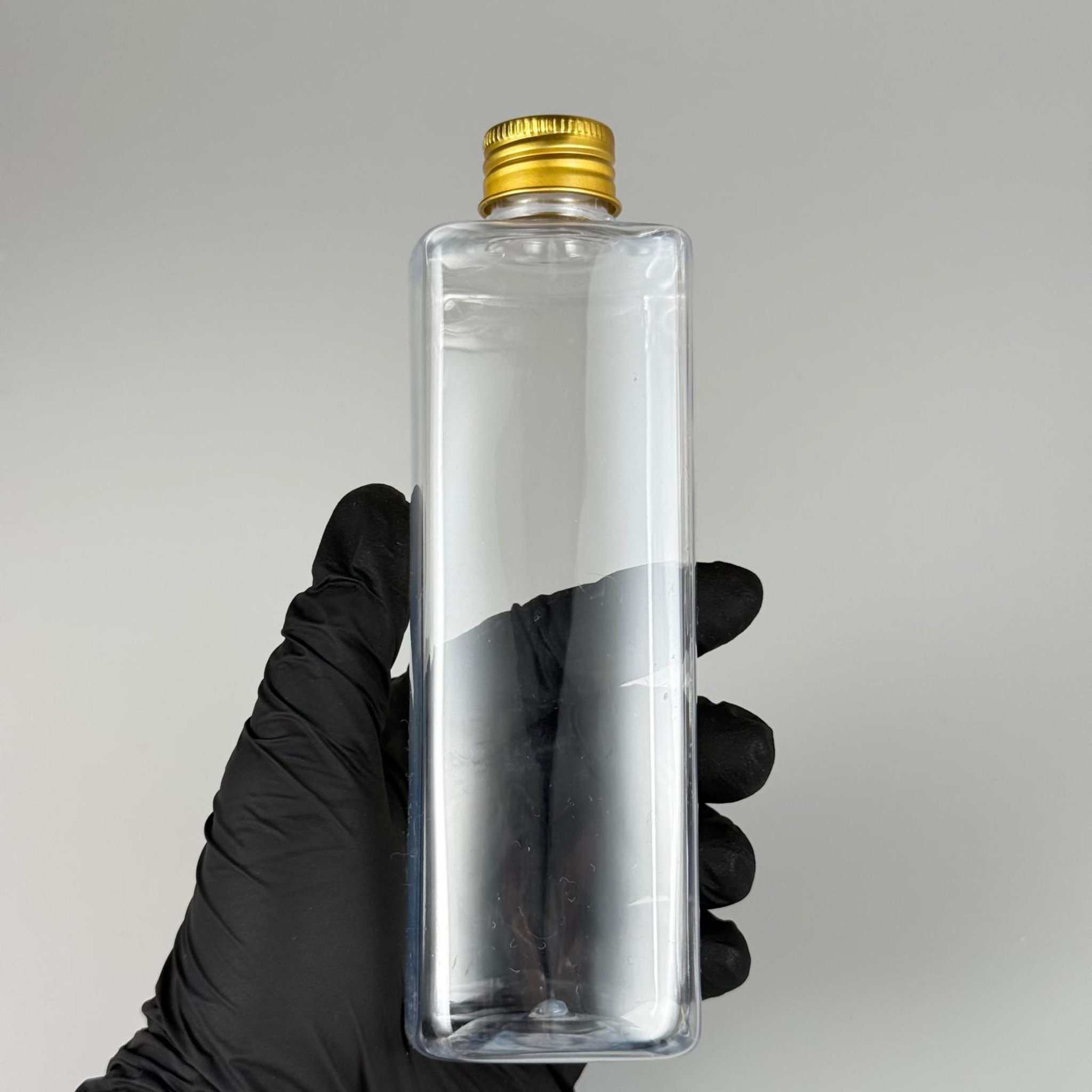 300 CC KARE PET ŞİŞE (31 GR - 24 AĞIZ) + KÖPÜK CONTALI GOLD METAL ALÜMİNYUM KAPAK + KOLONYA TIPALI TAKIM - 300 ML KAPAKLI PLASTİK ŞİŞELER
