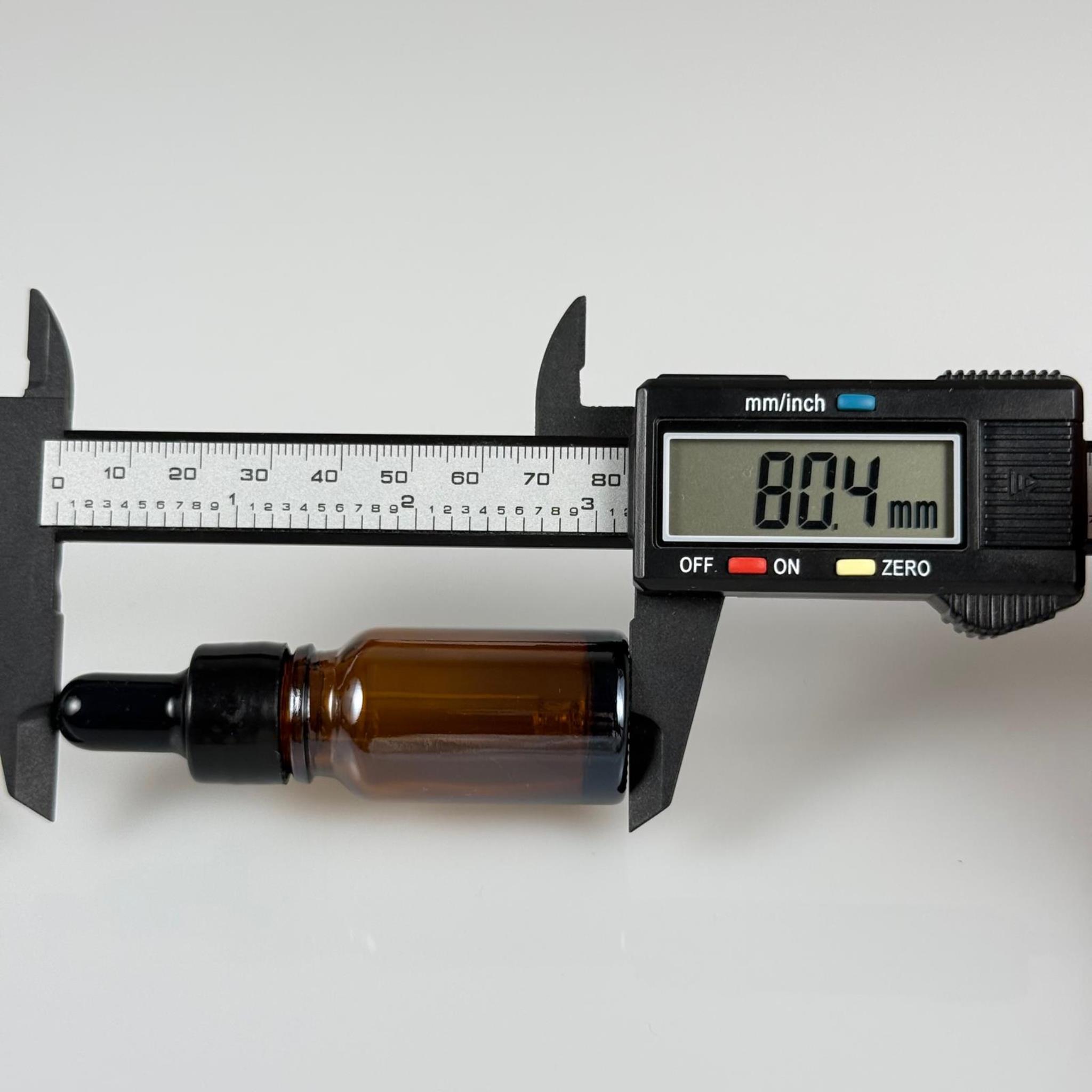 10 CC AMBER CAM DAMLALIKLI ŞİŞE - SİYAH EMZİK + SİYAH DÜZ KAPAK + CAM PİPET TAKIM - 10 ML KAHVERENGİ DAMLALIKLI ŞİŞE SETİ