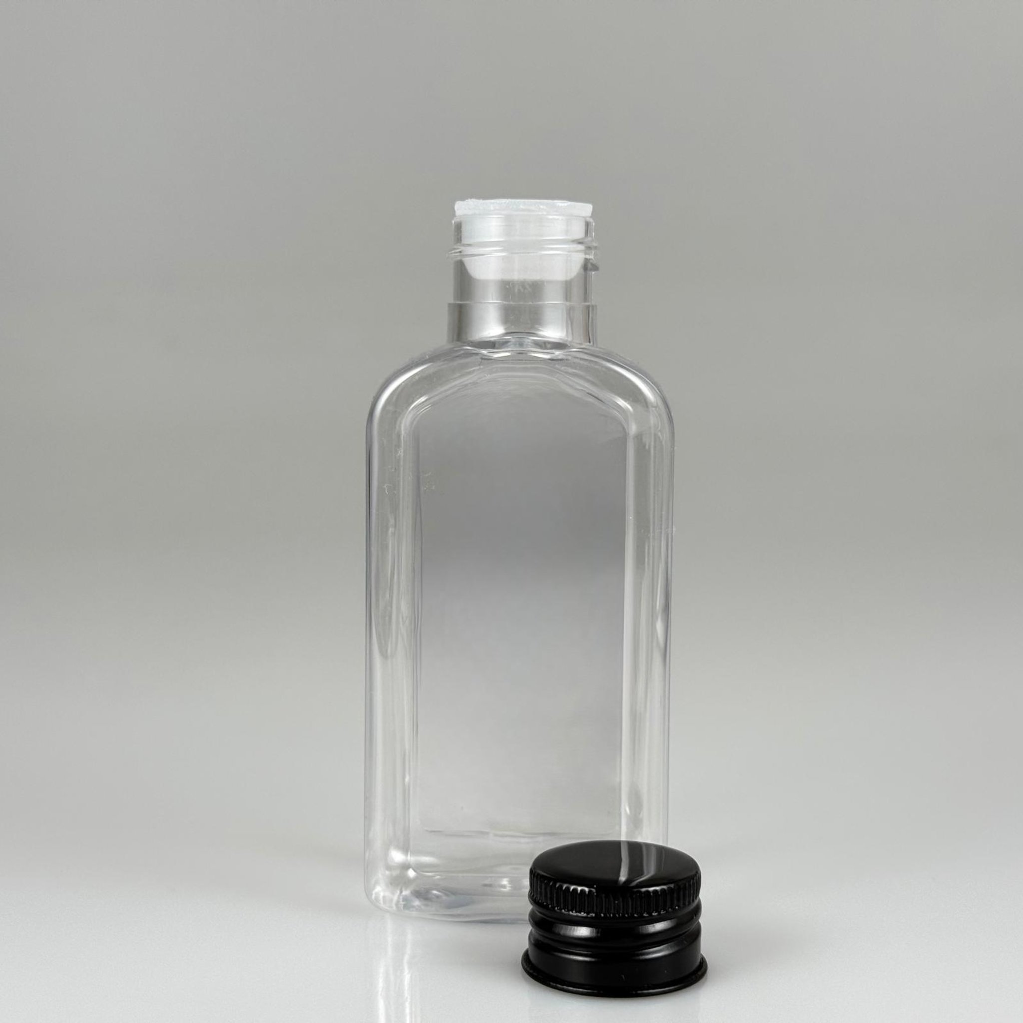 100 CC YASSI KÖŞELİ MODEL ŞEFFAF PET ŞİŞE (24 AĞIZ) + KÖPÜK CONTALI SİYAH METAL ALÜMİNYUM KAPAK + KOLONYA TIPALI TAKIM - 100 ML KAPAKLI PLASTİK ŞİŞELER