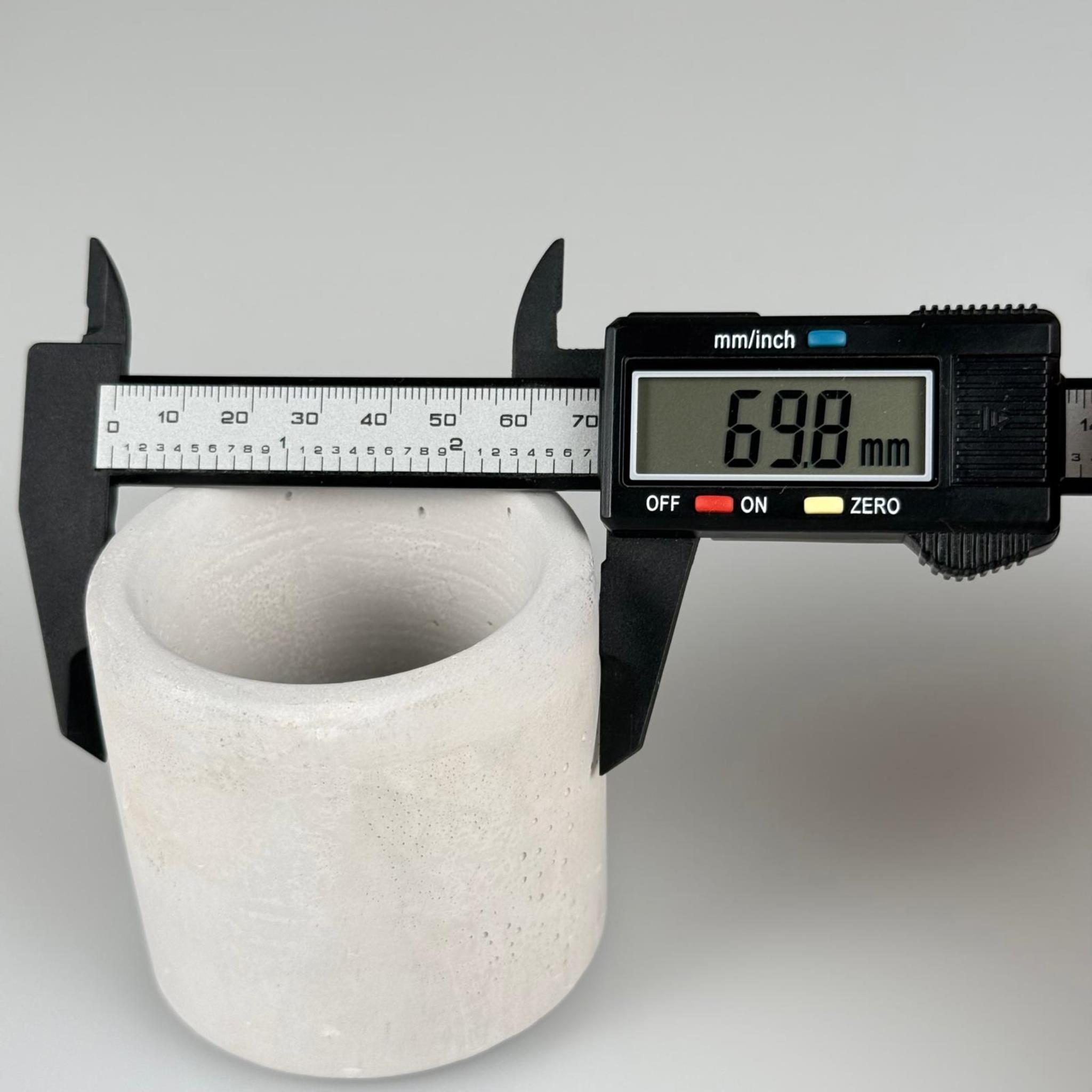 BETON MUMLUK - 100 CC - TAŞ BETONDAN MUM BARDAK - DEKORATİF MUM BARDAĞI, MİNİ SAKSI + BEYAZ PLASTİK ALTLIK KAPAK