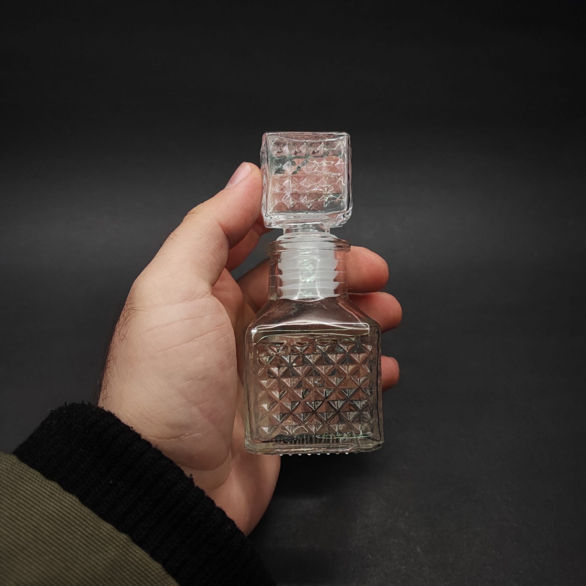 50 CC LÜKS CAM ŞİŞE - CAM KAPAKLI - KARE - DÜĞÜN, NİŞAN, SÖZ, KINA, CENAZE, PROMOSYON İÇİN HEDİYELİK LÜX KOLONYA ŞİŞELERİ