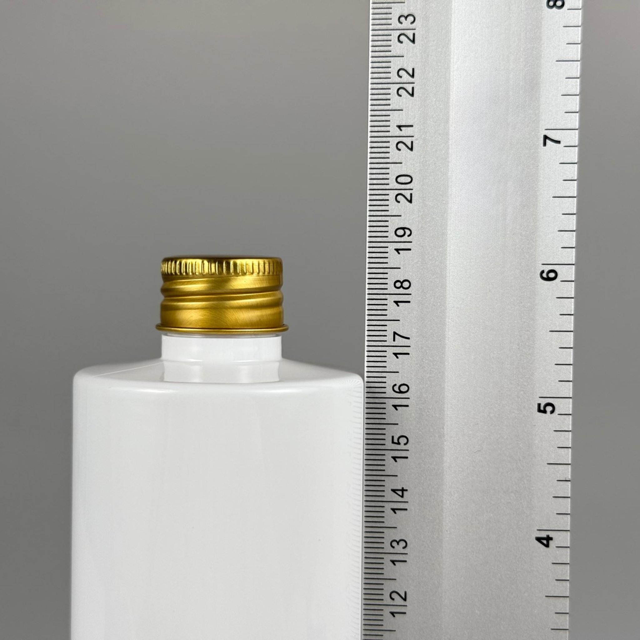 400 CC BEYAZ KÜT BOYUNLU SİLİNDİR PET ŞİŞE (30 GR - 24 AĞIZ ) + KÖPÜK CONTALI GOLD METAL ALÜMİNYUM KAPAKLI + KOLONYA TIPALI TAKIM - 400 ML  KAPAKLI BEYAZ PLASTİK ŞİŞELER