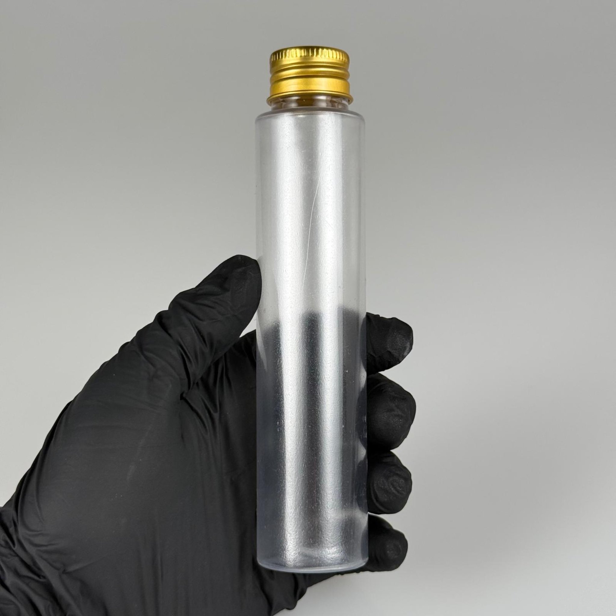 100 CC UZUN SİLİNDİR BUĞULU PET ŞİŞE ( 24 GR - 24 AĞIZ ) + KÖPÜK CONTALI GOLD METAL ALÜMİNYUM KAPAK TAKIM - 100 ML BİBERİYE SUYU, LAVANTA YAĞI, SAÇ SERUM, TONİK VB İÇİN PLASTİK KOZMETİK AMBALAJLARI