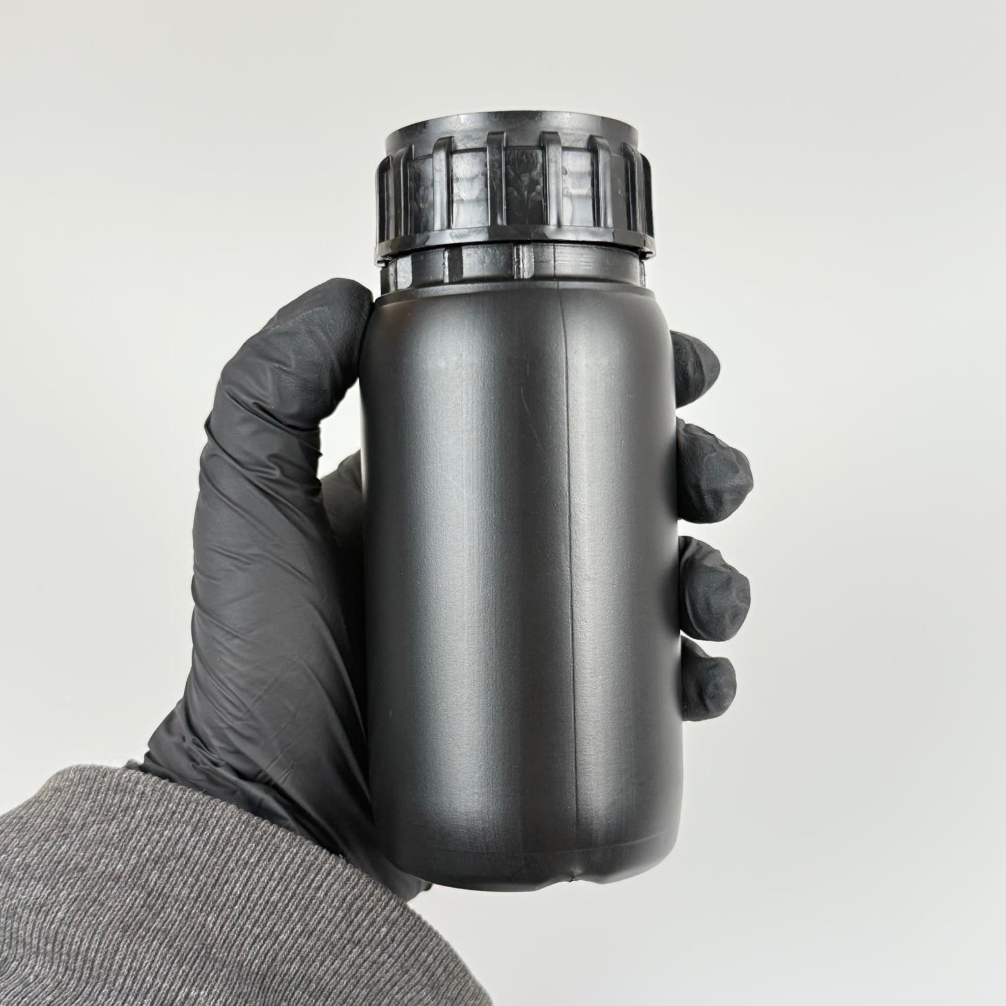 0,25 LT ZİRAİ İLAÇ BİDONU SİYAH + SİYAH ALÜMİNYUM FOLYOLU İNDİKSİYON CONTA SK50 KAPAK + KENDİNDEN YAPIŞKANLI KÖPÜK CONTALI - 250 CC PE POLİETİLEN TARIM BİDON