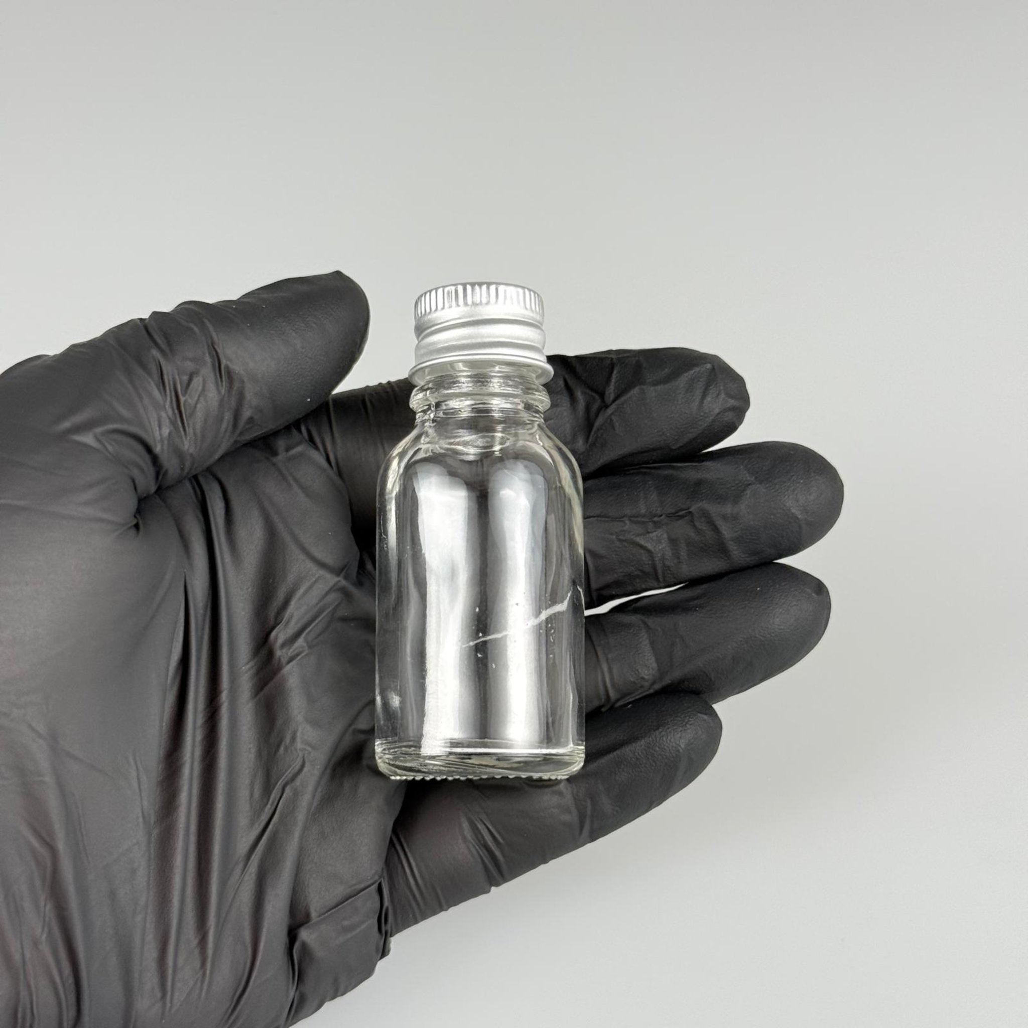 15 CC ŞEFFAF CAM ŞİŞE + KÖPÜK CONTALI GÜMÜŞ ALÜMİNYUM METAL KAPAKLI + DAMLALIKLI KOLONYA TIPALI TAKIM - 15 ML ŞEFFAF CAM ŞİŞE