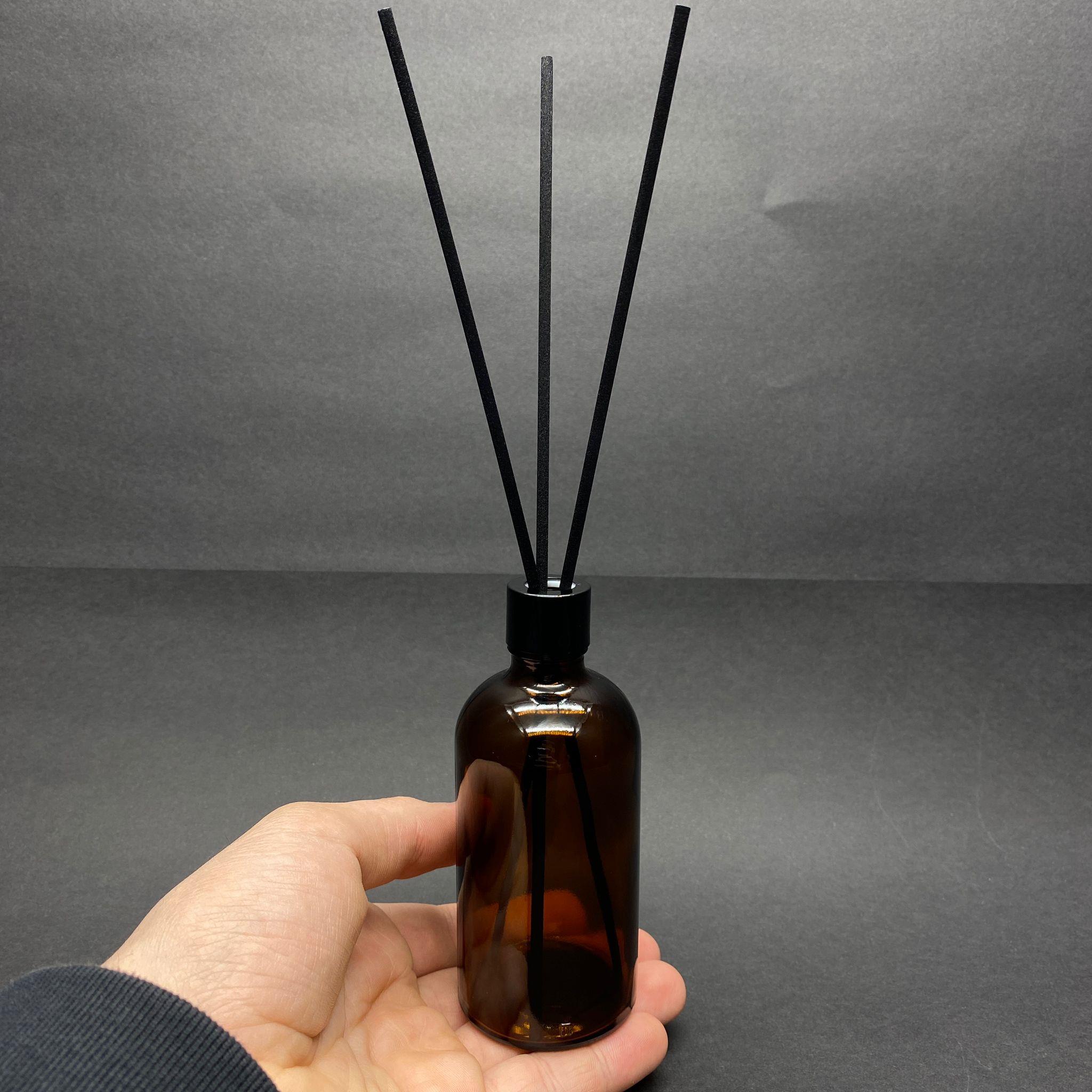 100 CC AMBER CAM BAMBU ODA KOKUSU ŞİŞESİ - 100 ML ÇUBUKLU BAMBU ODA KOKUSU ŞİŞESİ - DİFÜZÖR ŞİŞE- CAM ŞİŞE + SİYAH METAL KAPAK + PLASTİK TIPA + 3 ADET FİBER SİYAH BAMBU ÇUBUK