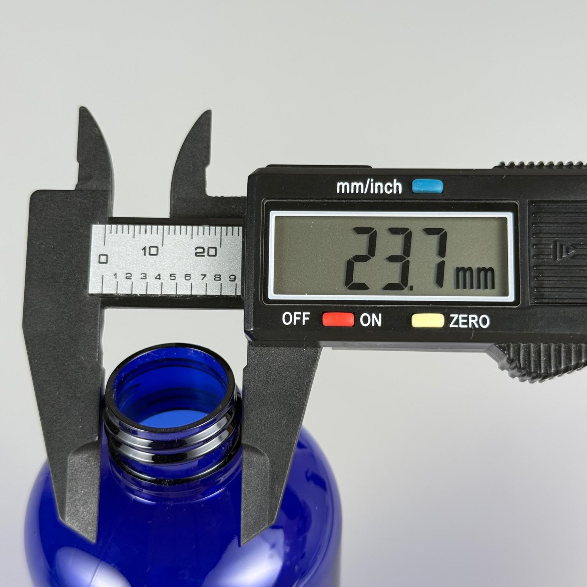 250 CC MAVİ PLASTİK ŞİŞE ZEYNEP MODEL KAPAKSIZ (24 AĞIZ) - 250 ML TOMBUL PET ŞİŞE
