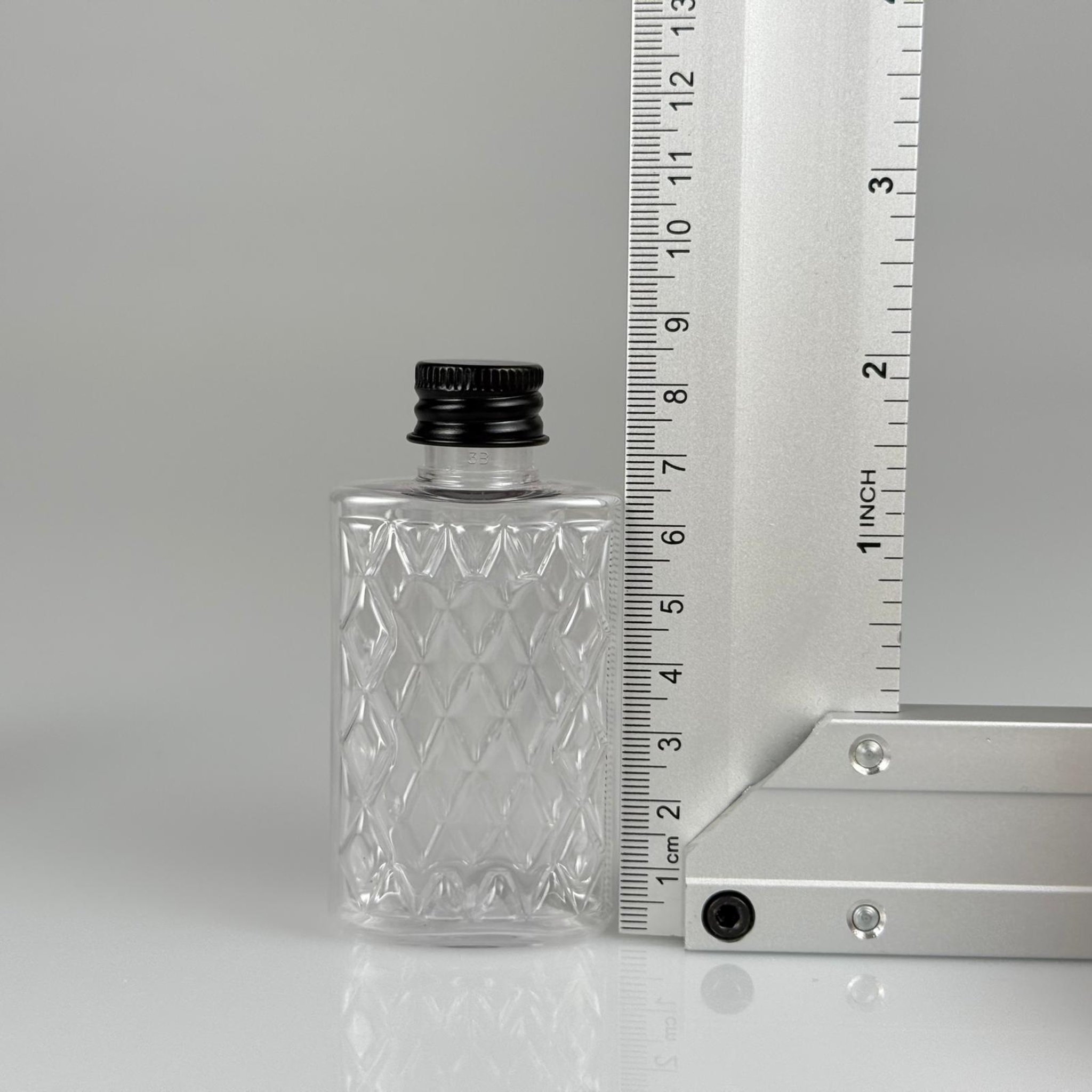 50 CC KÖŞELİ ŞEFFAF PET ŞİŞE + KÖPÜK CONTALI SİYAH ALÜMİNYUM METAL KAPAKLI TAKIM - 50 ML PET ŞİŞE