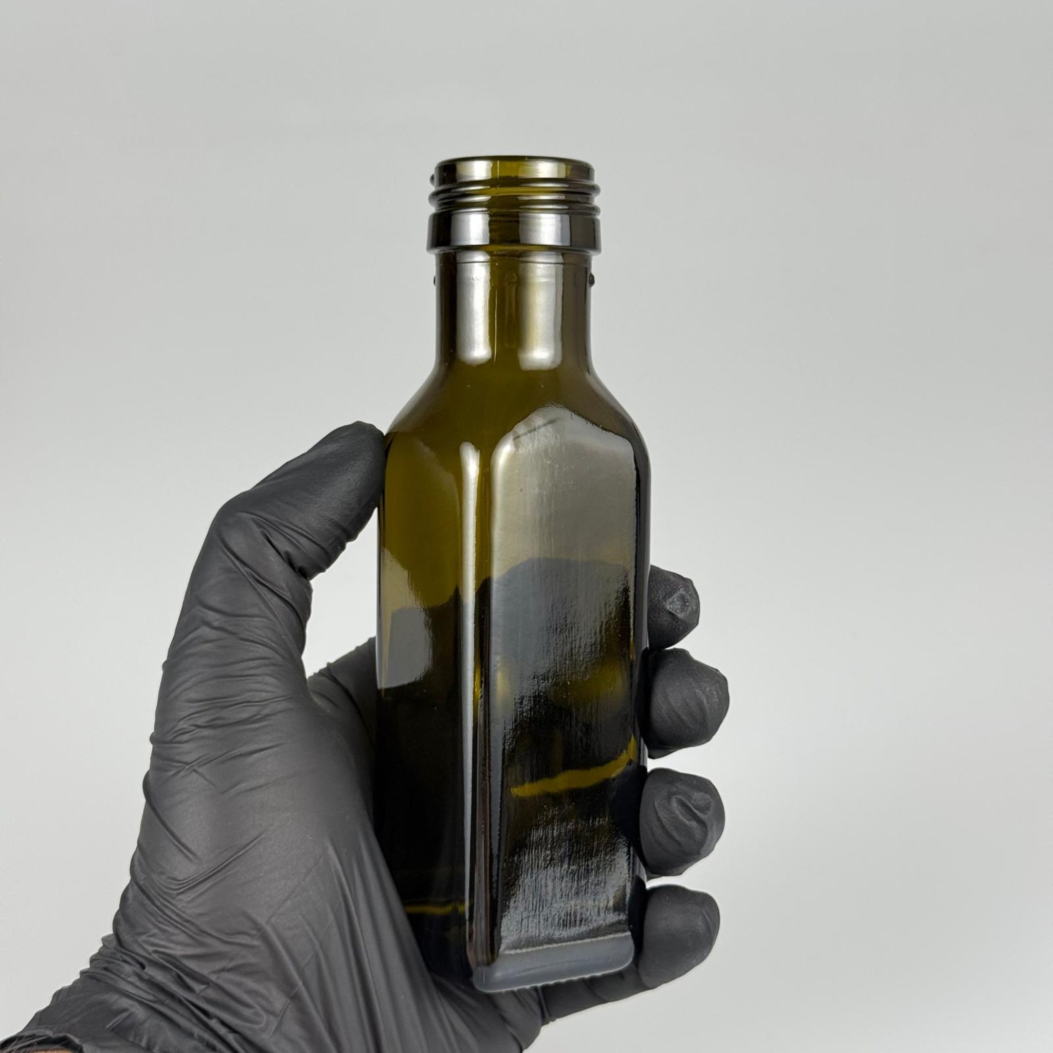 100 CC MARASKA CAM ŞİŞE KOYU YEŞİL (31 MM AĞIZ) KAPAKSIZ  - 100 ML KÖŞELİ KARE MARASCA YAĞ VE SOS ŞİŞELERİ