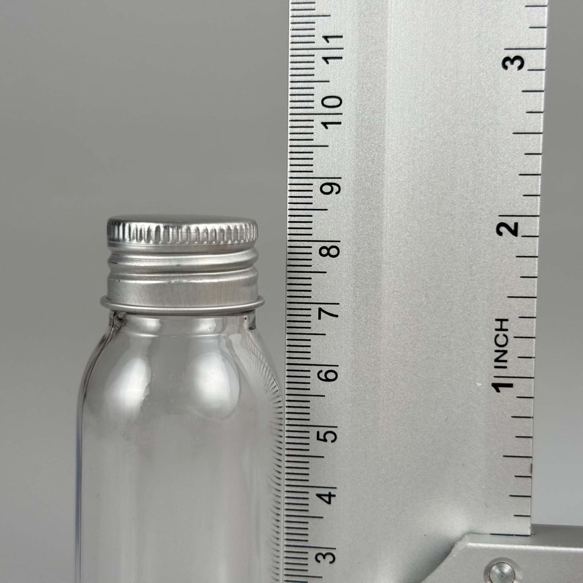 50 CC SERT PLASTİK ŞİŞE (24 AĞIZ) + KÖPÜK CONTALI GÜMÜŞ METAL ALÜMİNYUM KAPAK TAKIM - 50 ML KAPAKLI PLASTİK ŞİŞELER